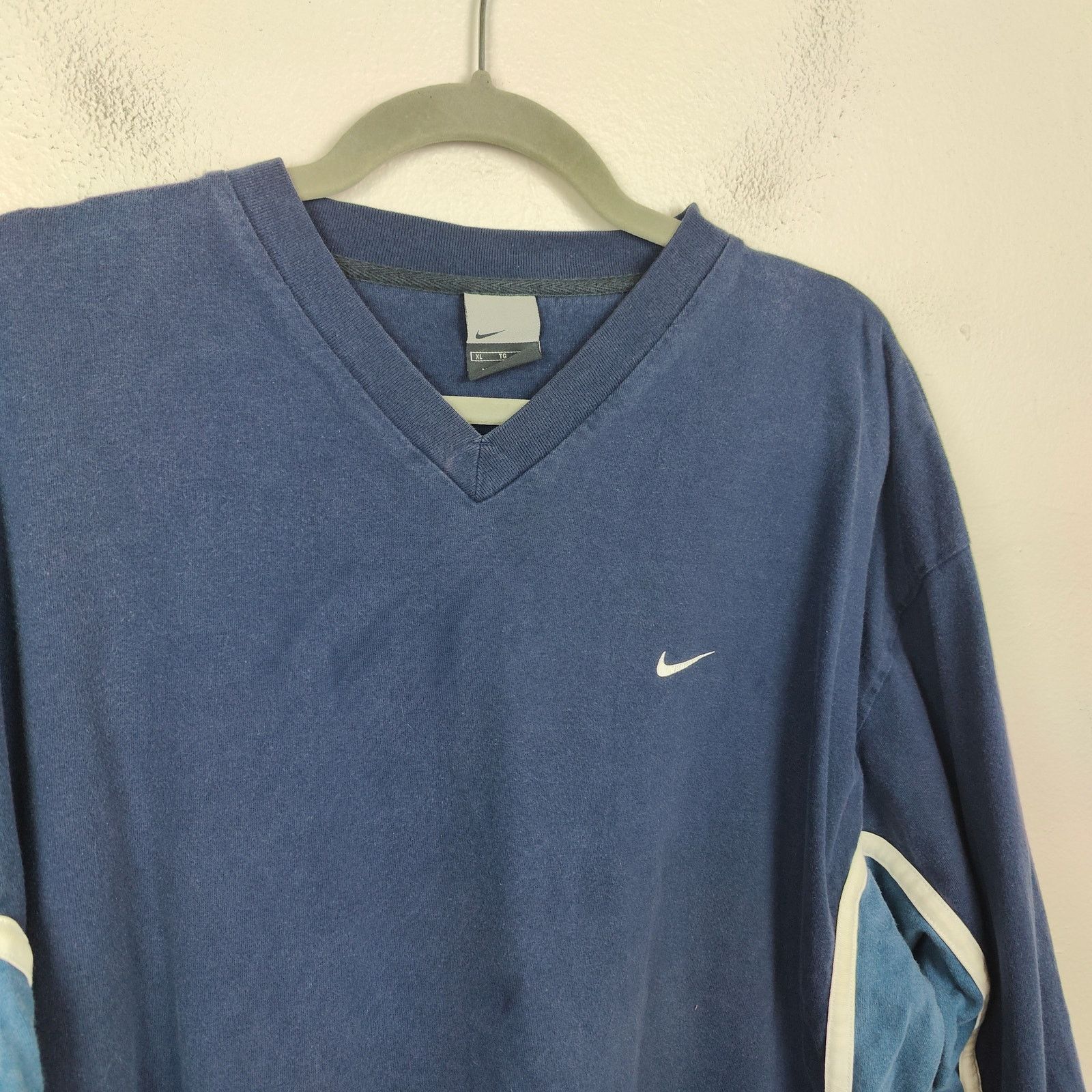 Nike Vintage Y2K Nike T-Shirt Mens XL Navy Blue Vented 90s Size US XL / EU 56 / 4 - 2 Thumbnail