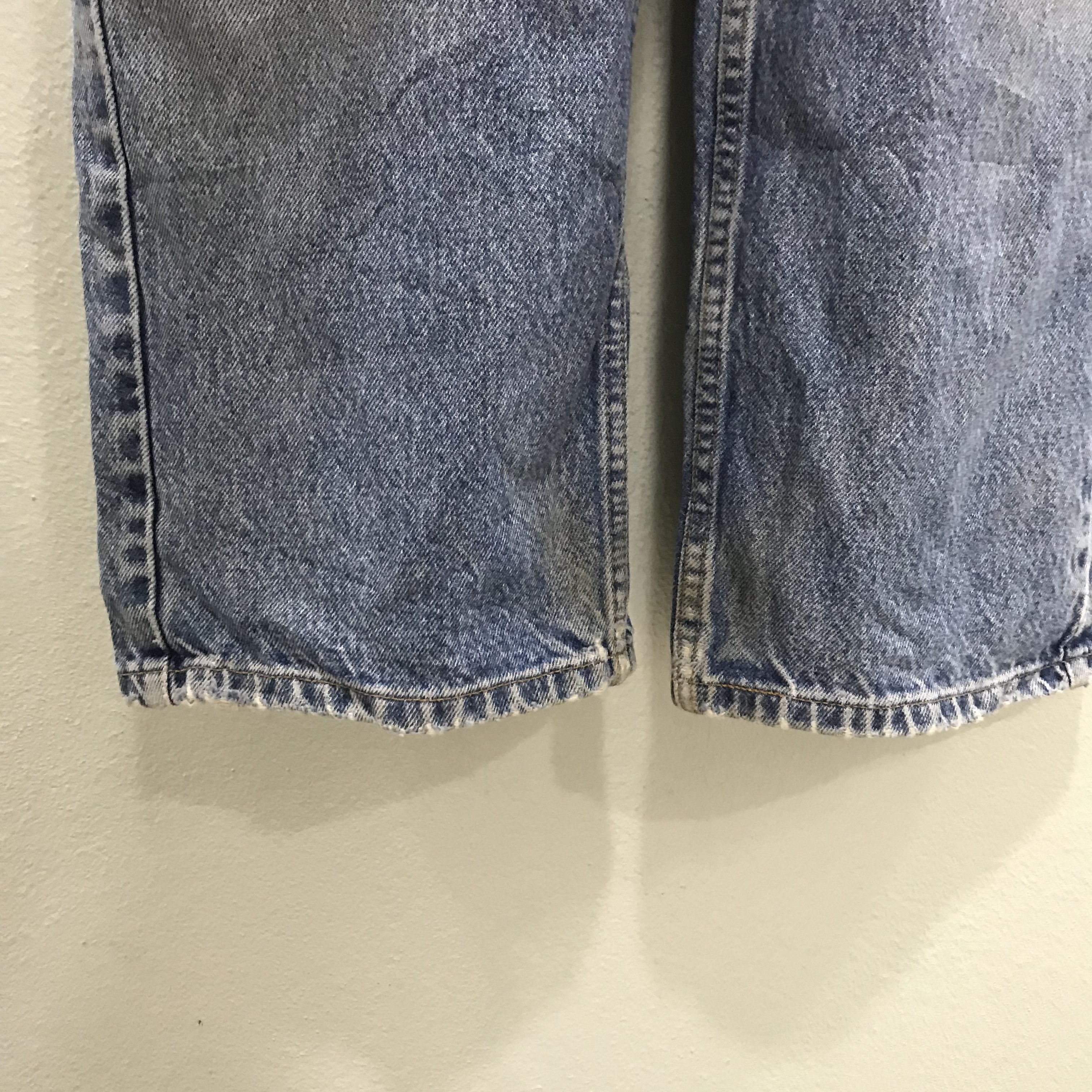 Levi's Vintage Levi’s 569 Loose Straight Light Wash Distressed Size US 34 / EU 50 - 8 Thumbnail