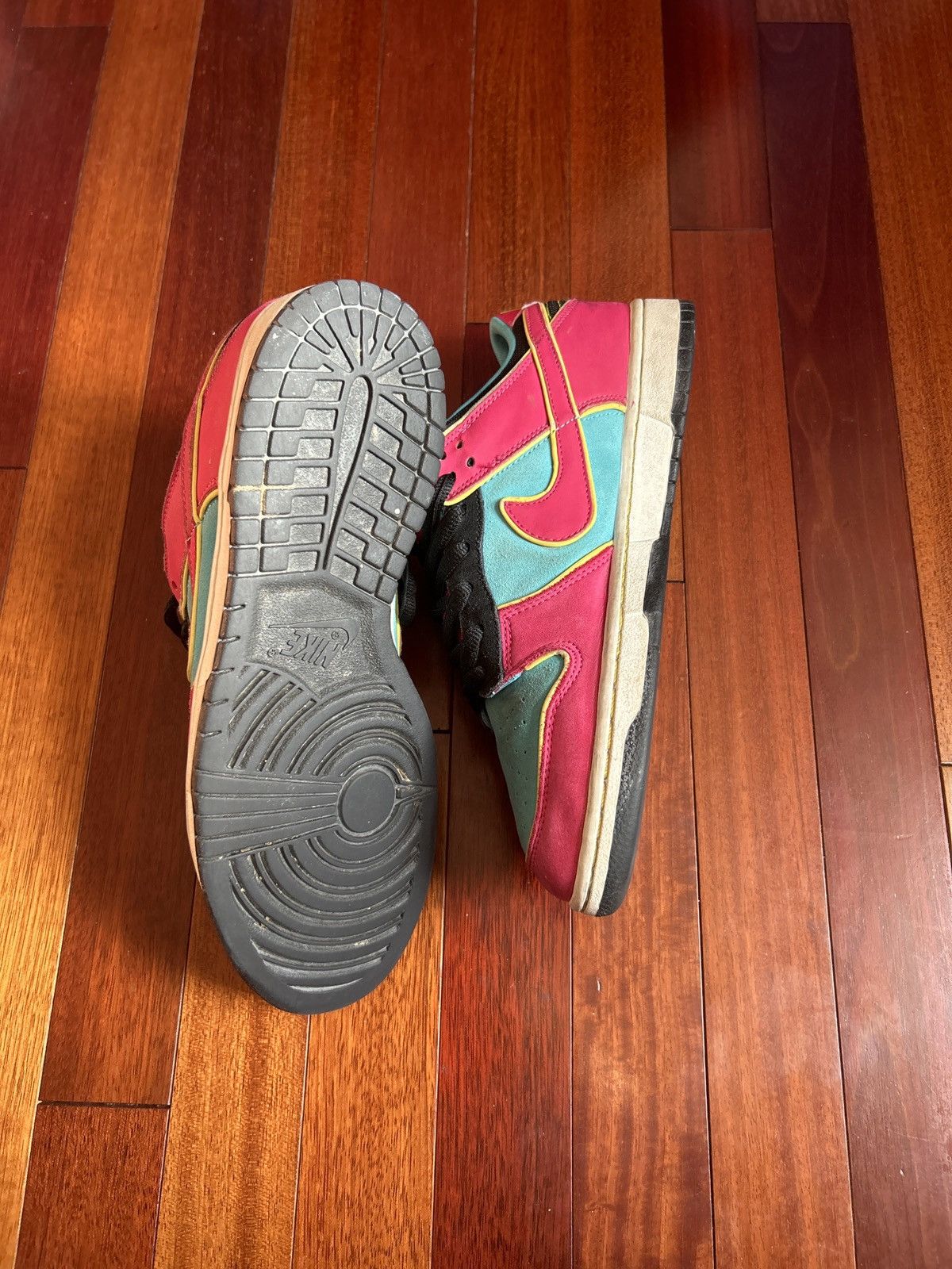 Nike Ms. Pacman Nike Dunk Low SB Size US 9 / EU 42 - 7 Thumbnail