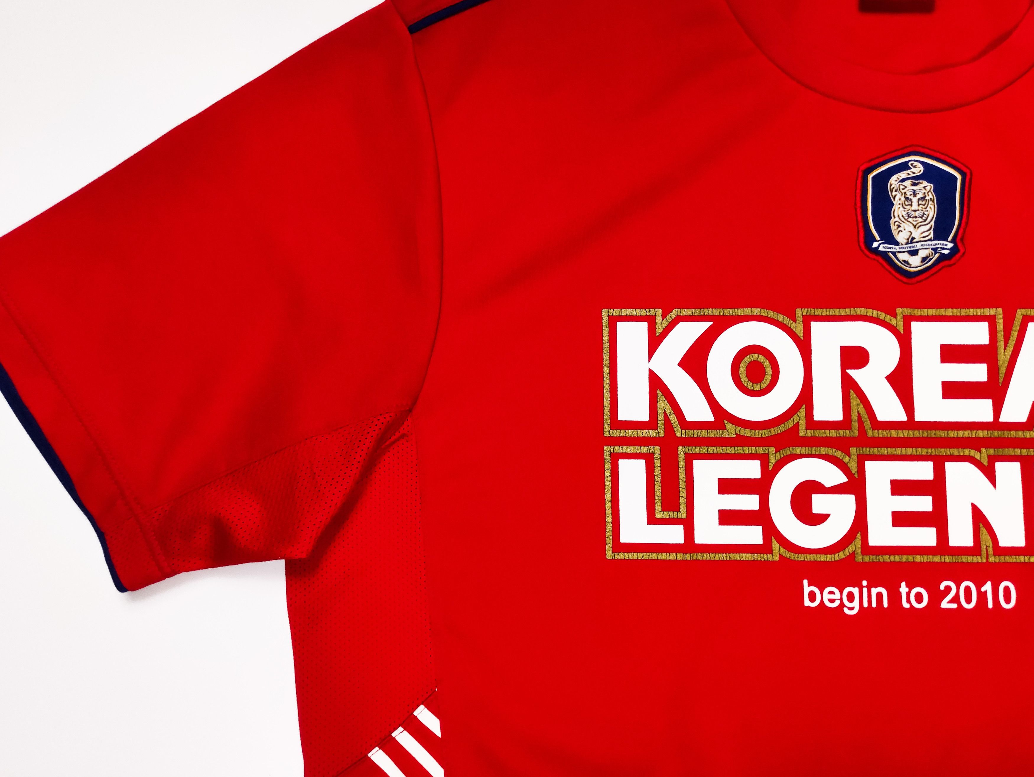 Vintage South Korea "Legend" National Football Team Tee T-shirt Size US L / EU 52-54 / 3 - 5 Thumbnail