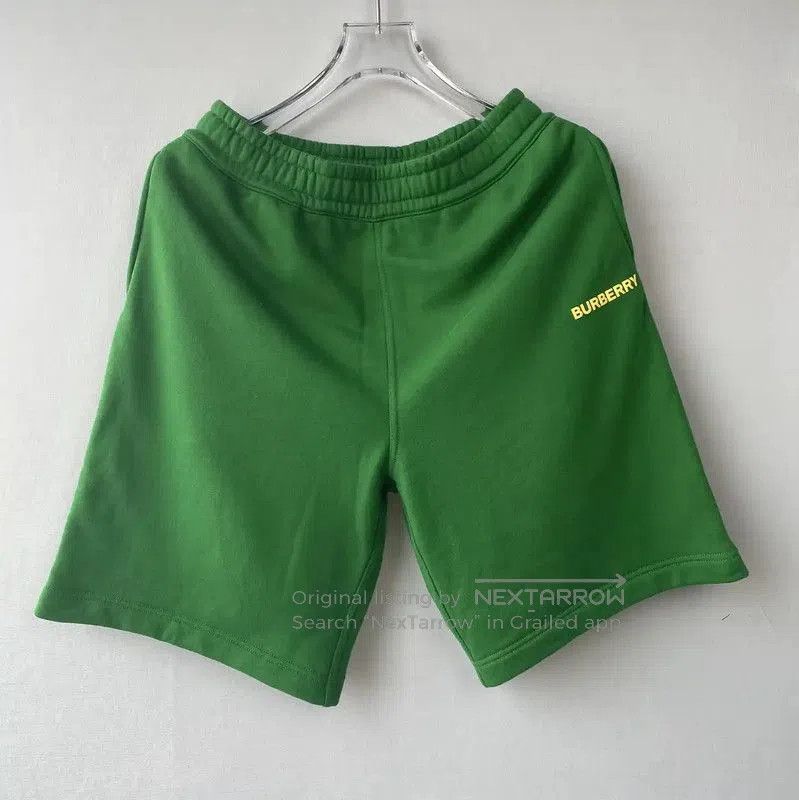 Burberry Burberry Green Men's Shorts. Size US 28 / EU 44 - 1 Thumbnail