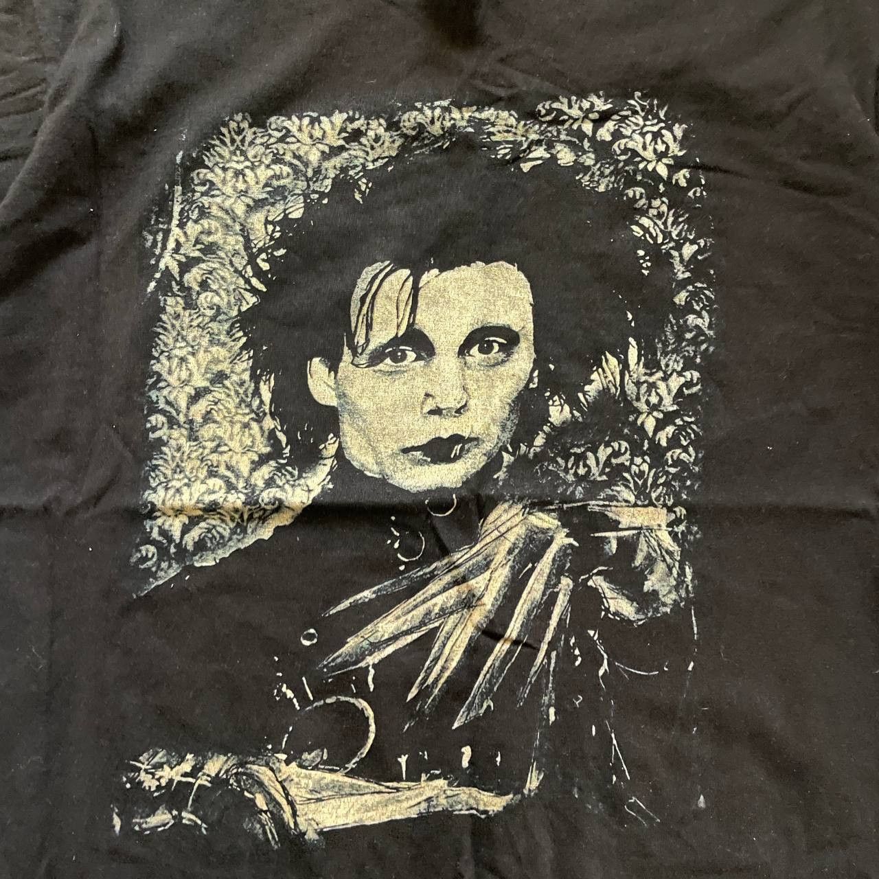 Expert Horror VINTAGE Y2K EDWARD SCISSORHANDS AMZING GOTHIC T SHIRT 186 Size US M / EU 48-50 / 2 - 3 Thumbnail
