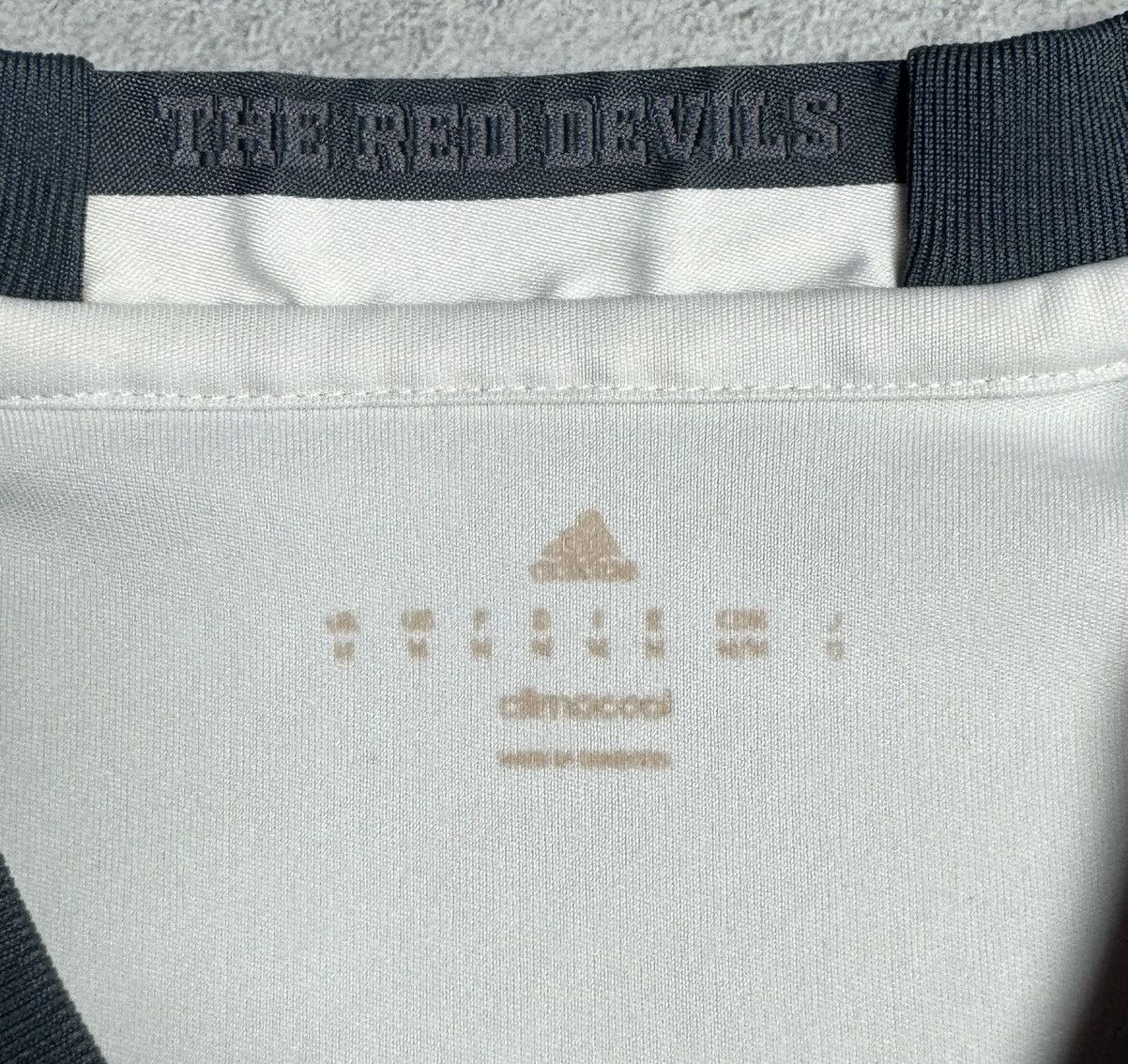 Adidas Manchester United 2016 2017 Third Shirt Soccer Jersey Adidas Size US M / EU 48-50 / 2 - 12 Thumbnail