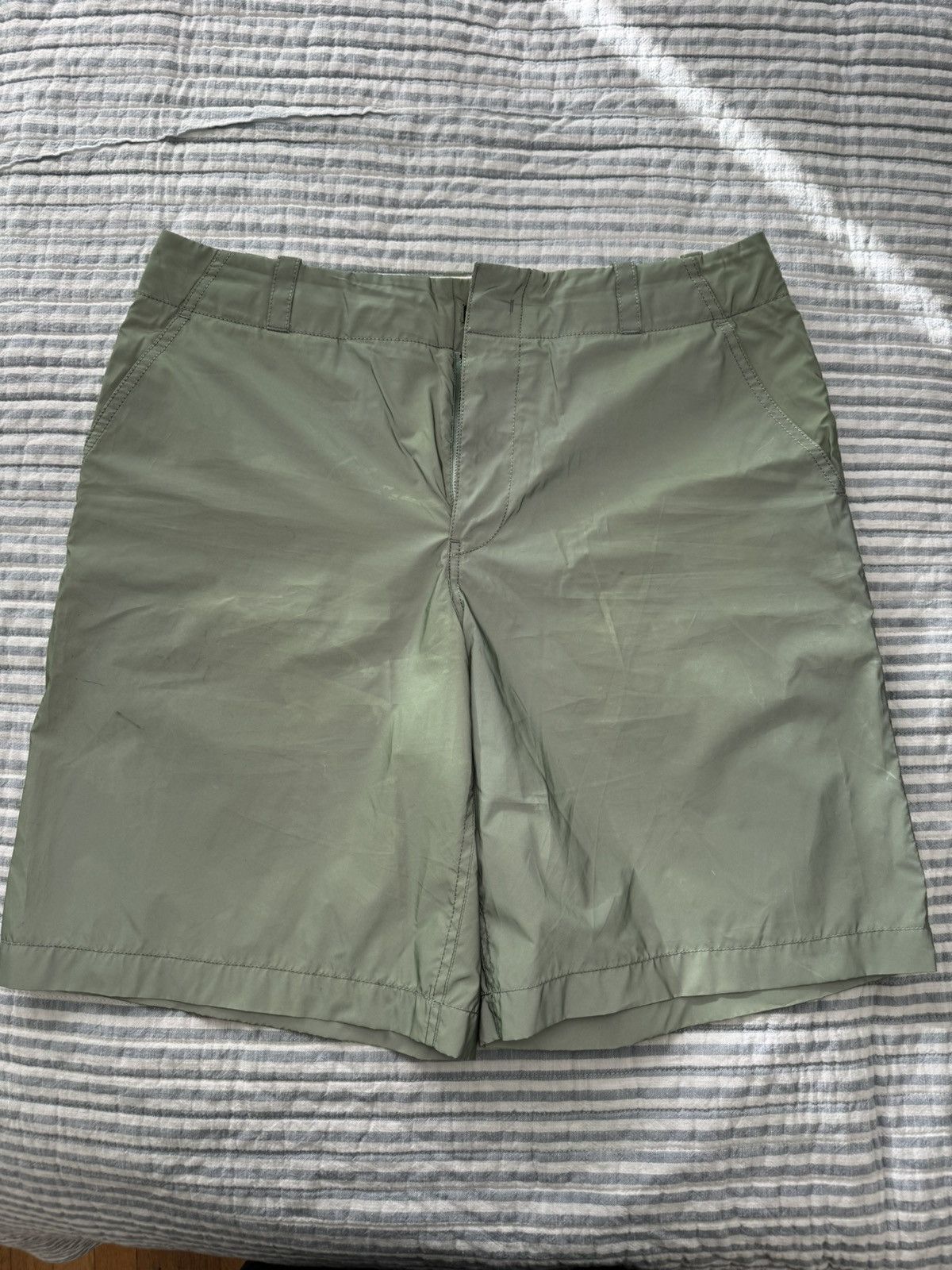 image of Sies Marjan ‘Sterling’ Reflective Men’S Shorts in Green, Men's (Size 32)