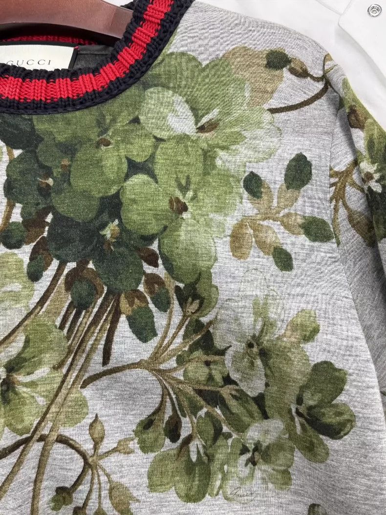 Gucci Gucci Floral pattern long-sleeved sweatshirt Size US S / EU 44-46 / 1 - 3 Thumbnail