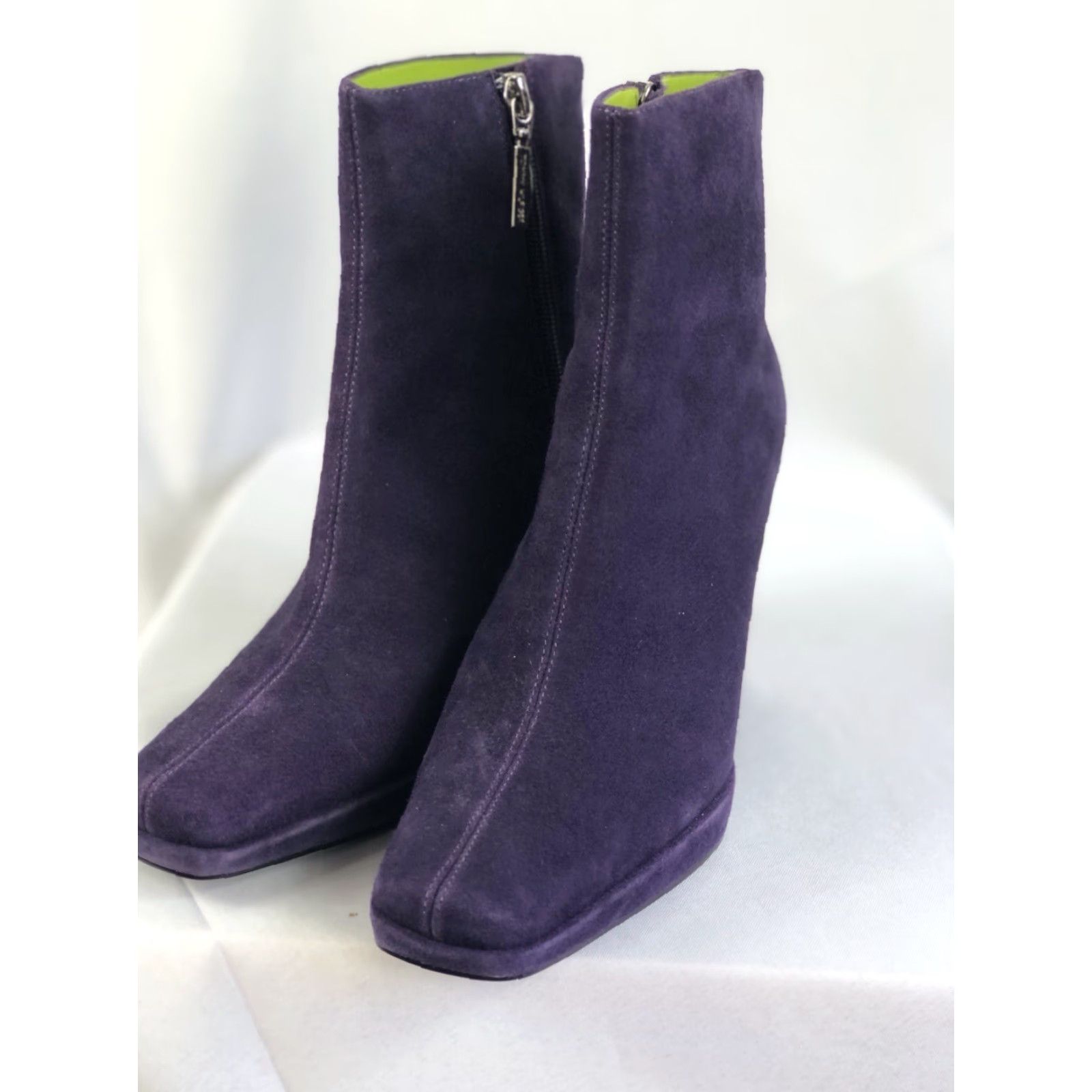 Tommy Hilfiger VINTAGE Tommy Hilfiger Suede Boots 7M Purple 3.5 Heel Square Toe Bootie Women Size US 7 / IT 37 - 3 Thumbnail