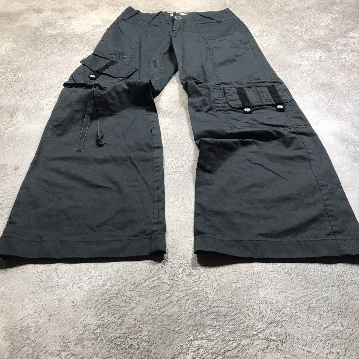 Vintage Vintage 90s Baggy Cargo Pants Black Parachute Streetwear 27 Size 27" / US 4 / IT 40 - 1 Thumbnail