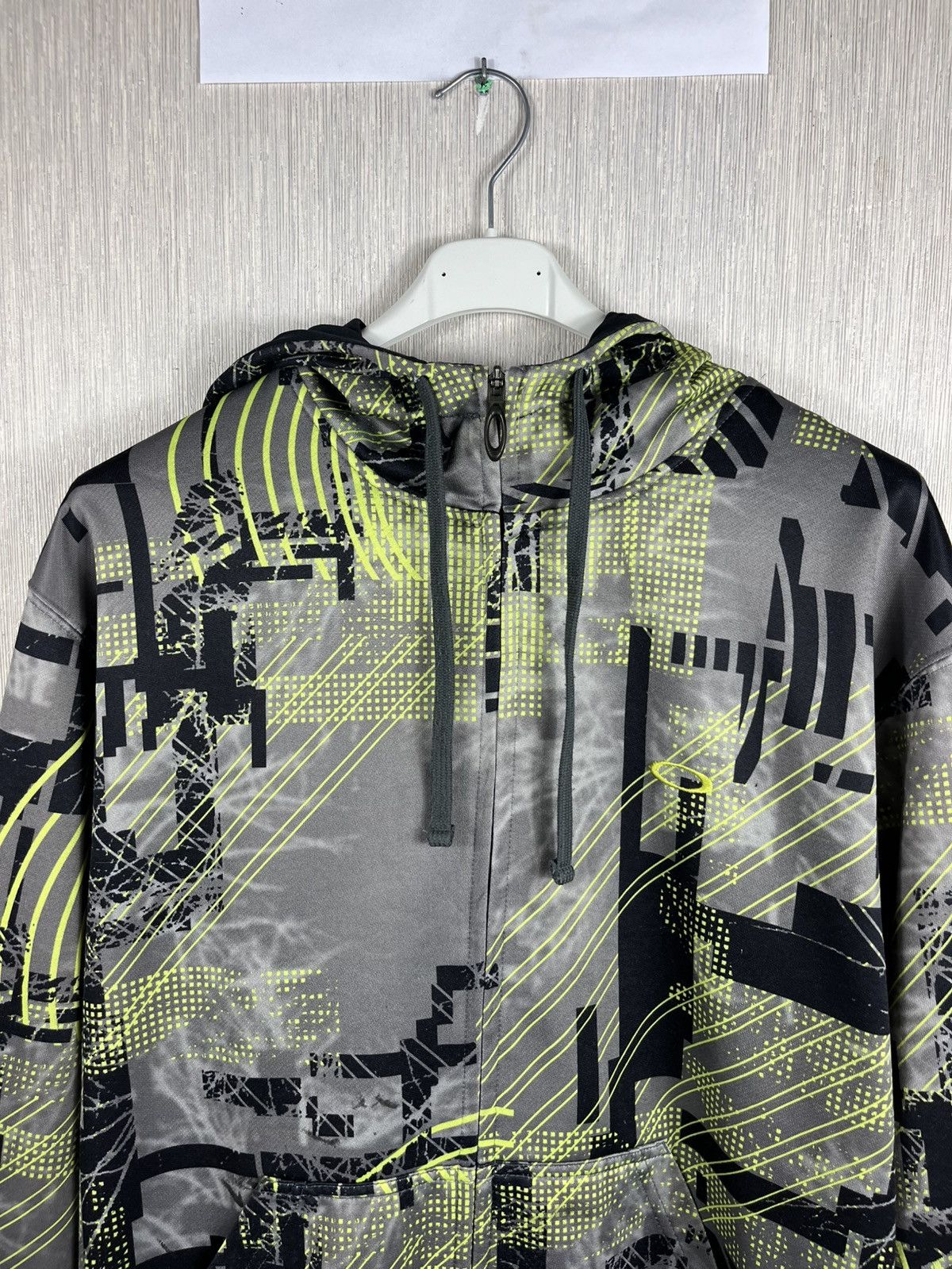 Oakley × Vintage Vintage Oakley y2k cyber patterned zip hoodie outdoor retro Size US L / EU 52-54 / 3 - 3 Thumbnail
