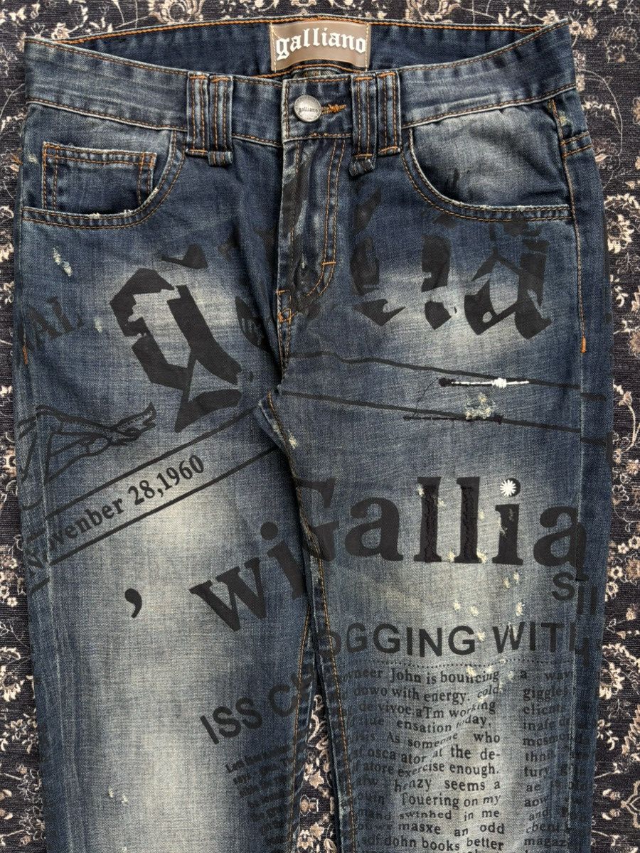 John Galliano John Galliano Newspaper Art Print Denim Pants Size US 30 / EU 46 - 3 Thumbnail