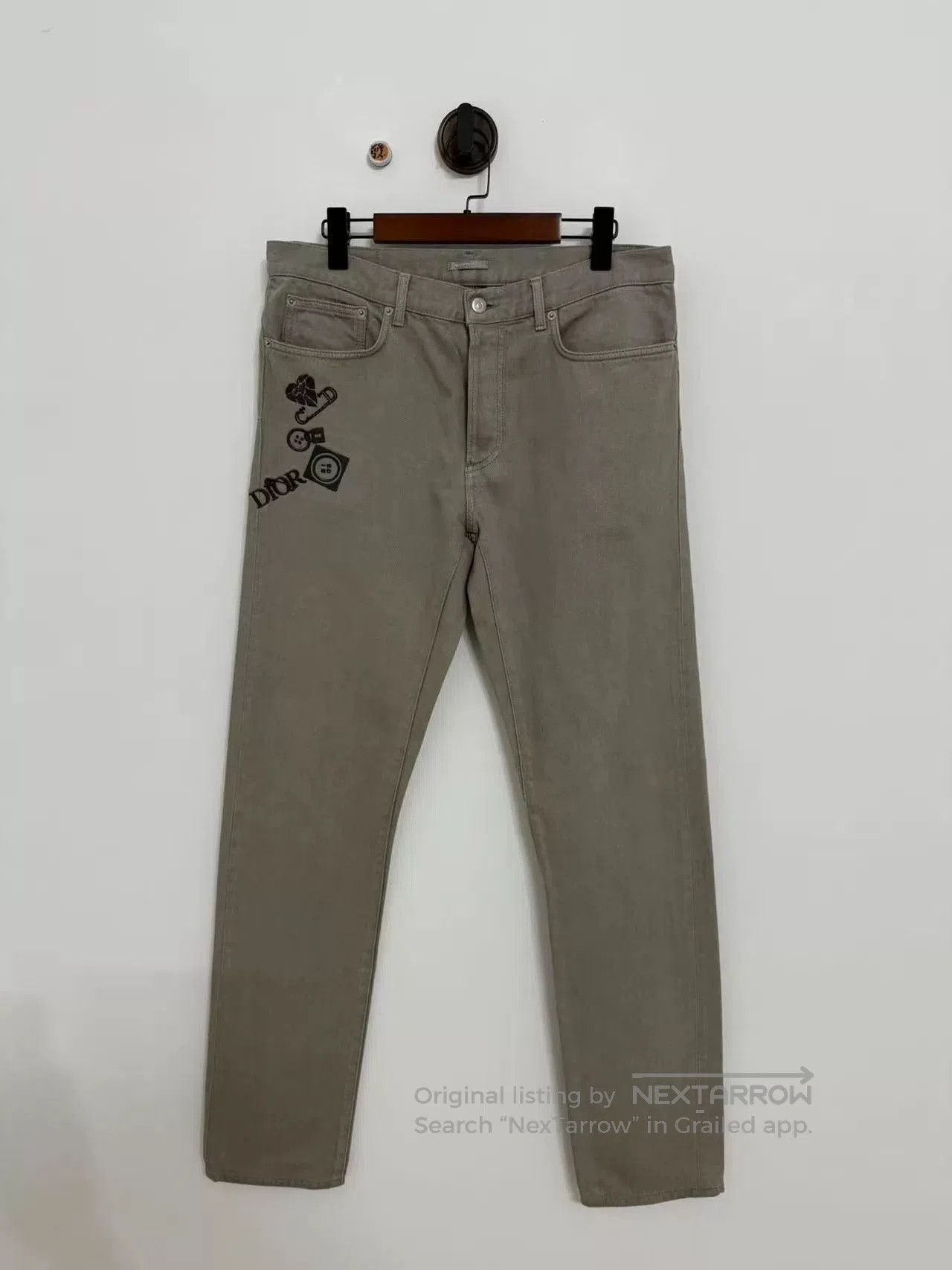 Dior Dior Gray Brooch Embroidered Logo Jeans. Size US 33 - 1 Thumbnail