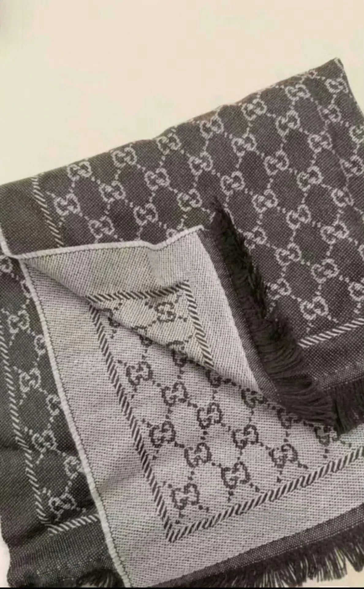 Gucci Gucci Scarf. Size ONE SIZE - 6 Thumbnail
