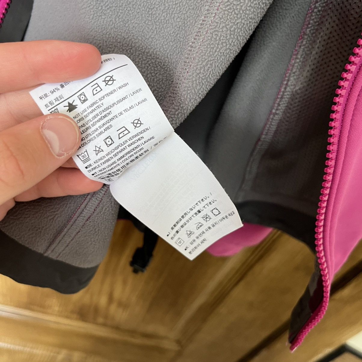 Arc'teryx Vintage Arc’Teryx Pink Soft-Shell Outdoor Jacket Size US S / EU 44-46 / 1 - 13 Thumbnail