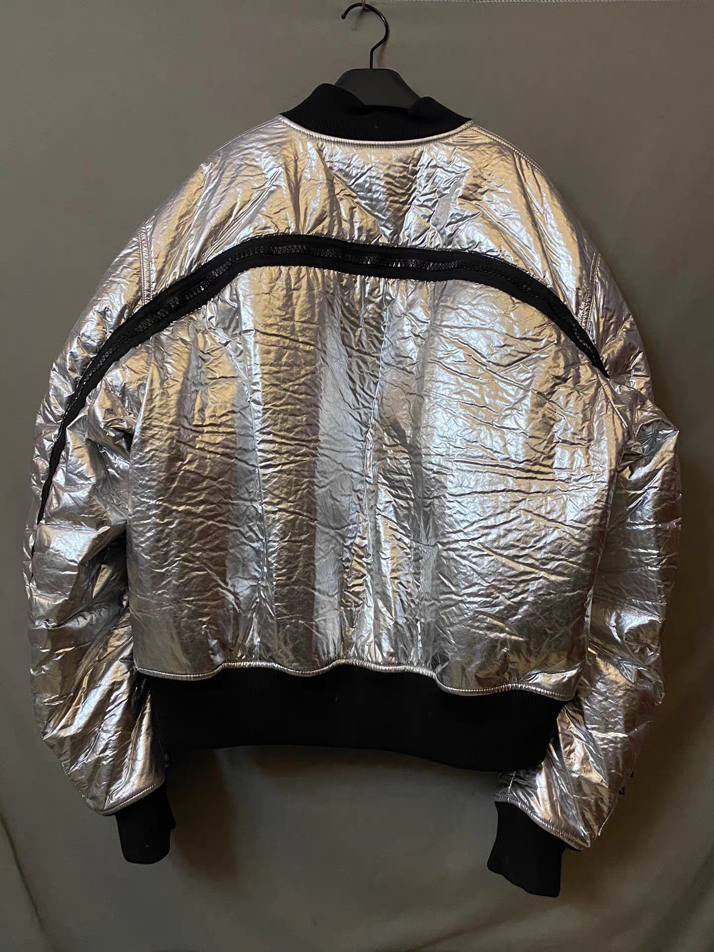 Dries Van Noten Dries Van Noten Silver Crinkled Back-Zip Bomber Jacket Size US L / EU 52-54 / 3 - 2 Thumbnail
