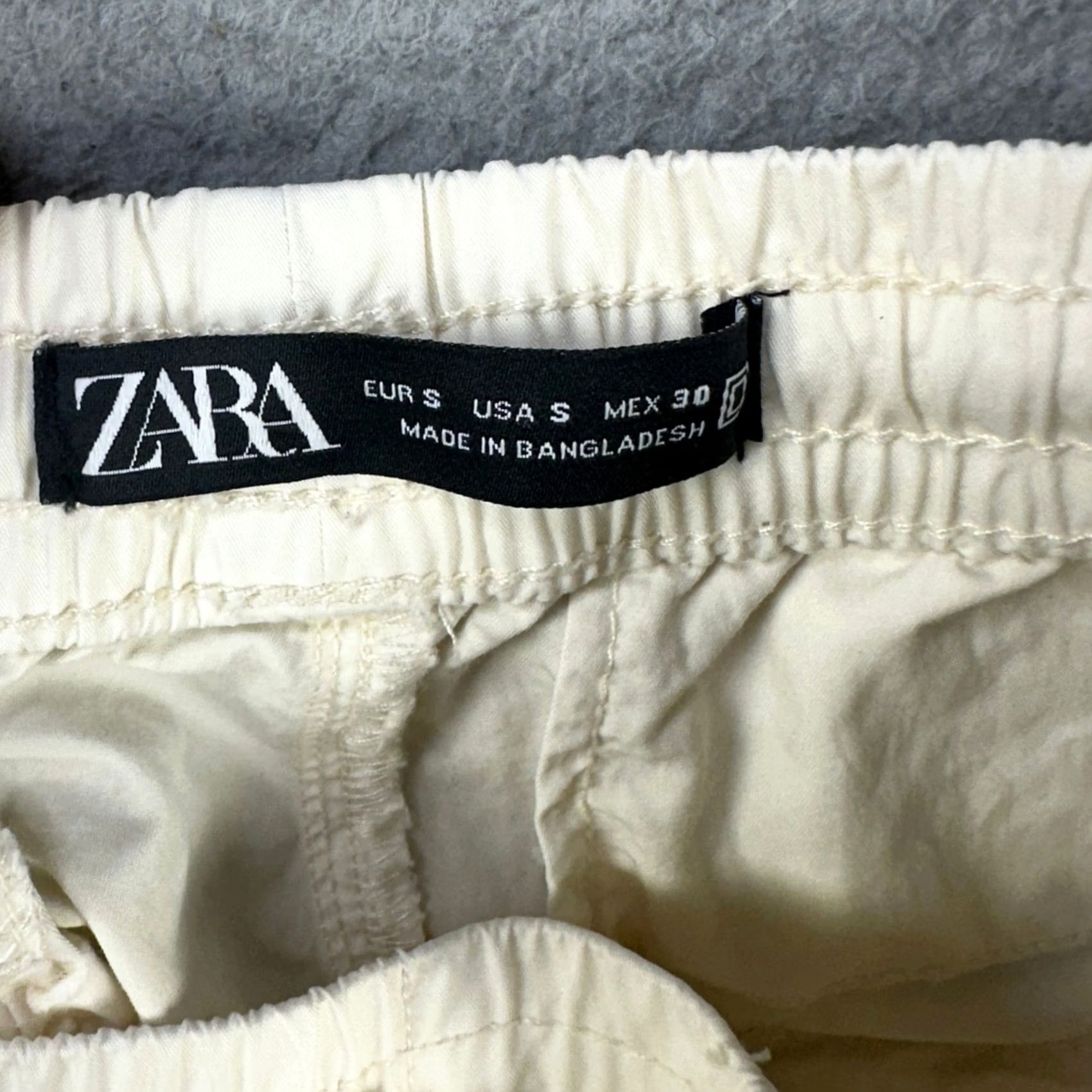 Zara VINTAGE ZARA Mens Pull On Cargo Shorts Small Cream Drawstring Stretch Waistband Pockets Size US 29 - 3 Thumbnail