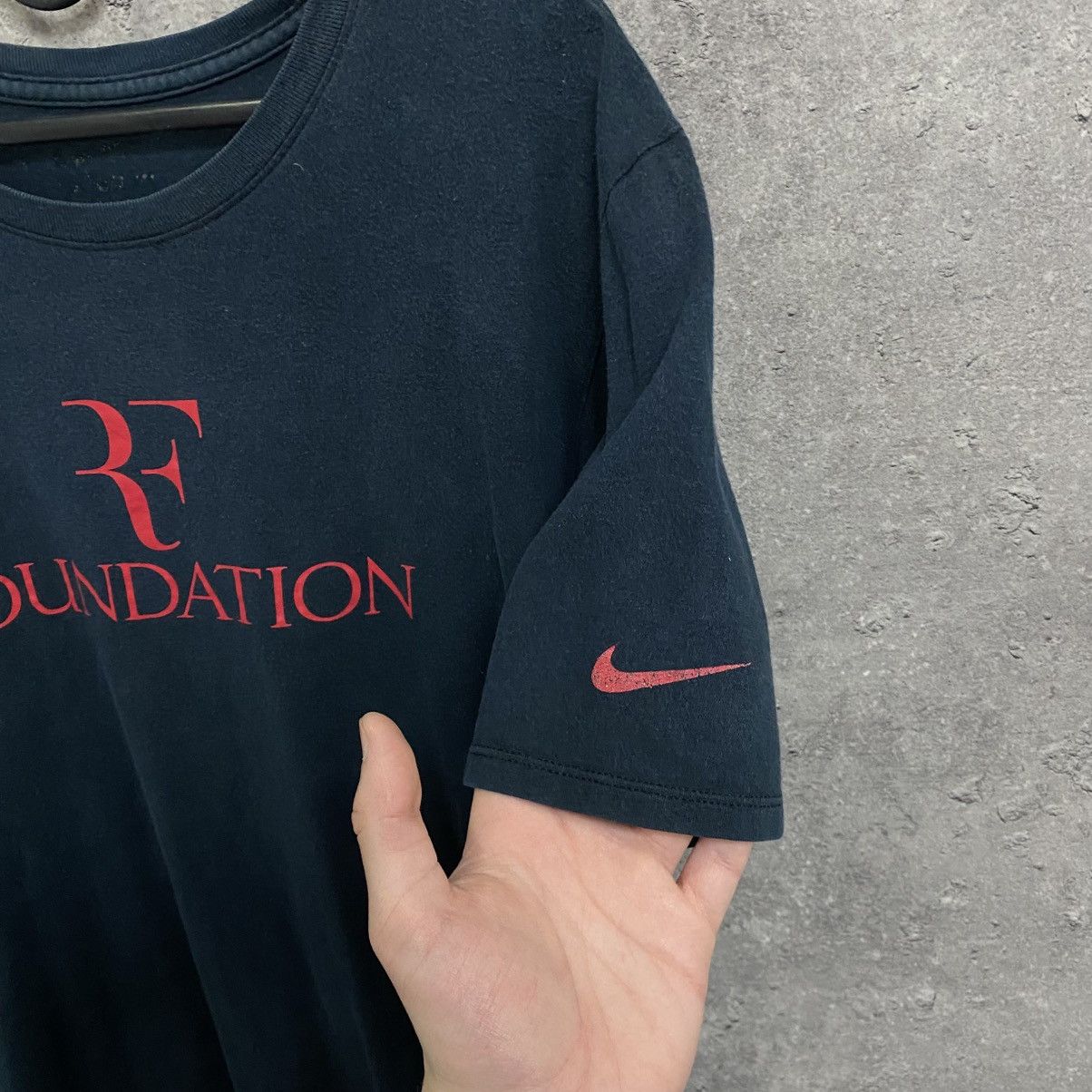 Nike Vintage Nike Roger Federer T-Shirt Big Logo Tee Y2K Size US L / EU 52-54 / 3 - 6 Thumbnail