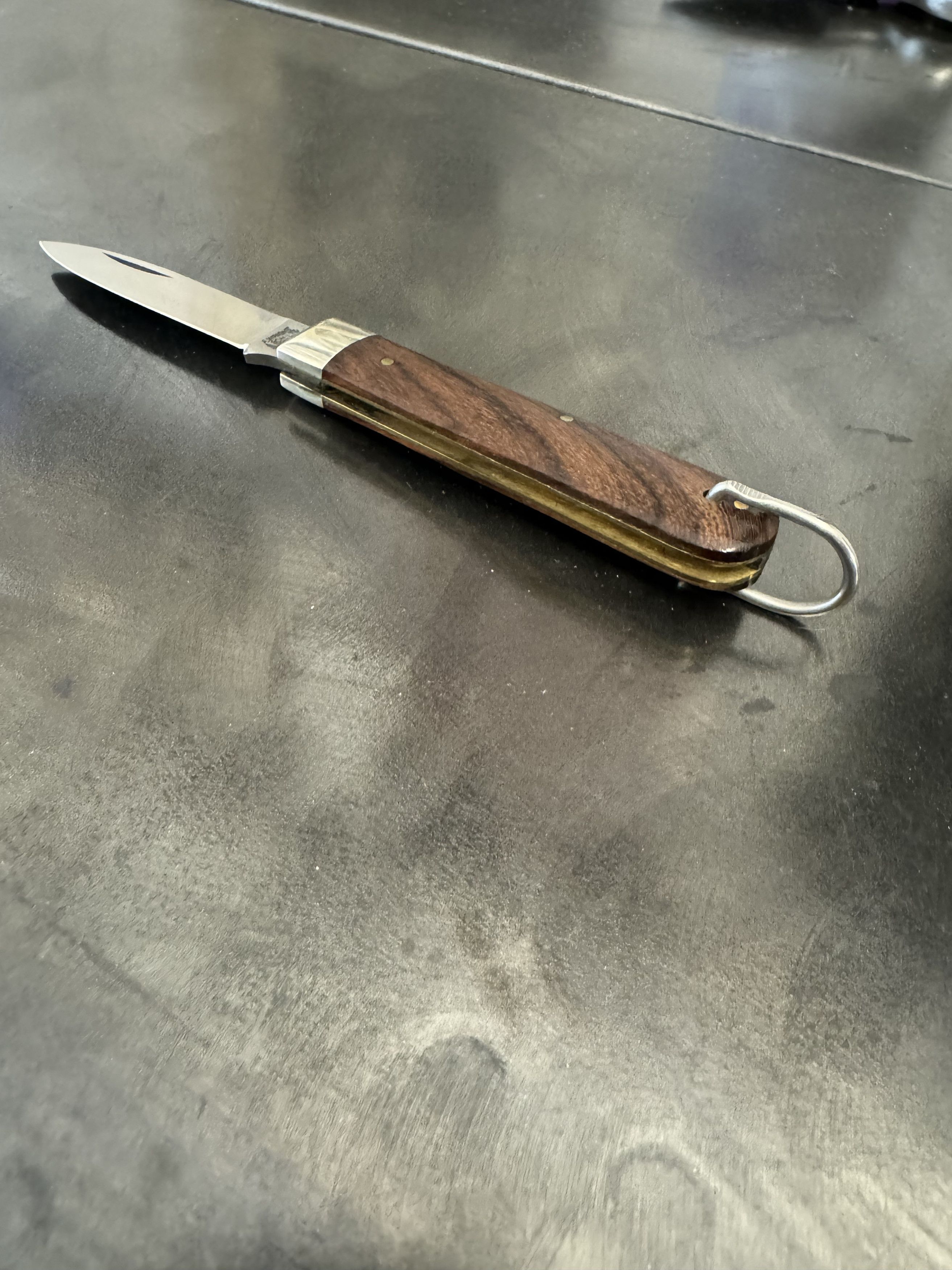 Paul Harnden Shoemakers PAUL HARNDEN SHOEMAKERS POCKET KNIFE-NEW!!!! Size ONE SIZE - 9 Thumbnail