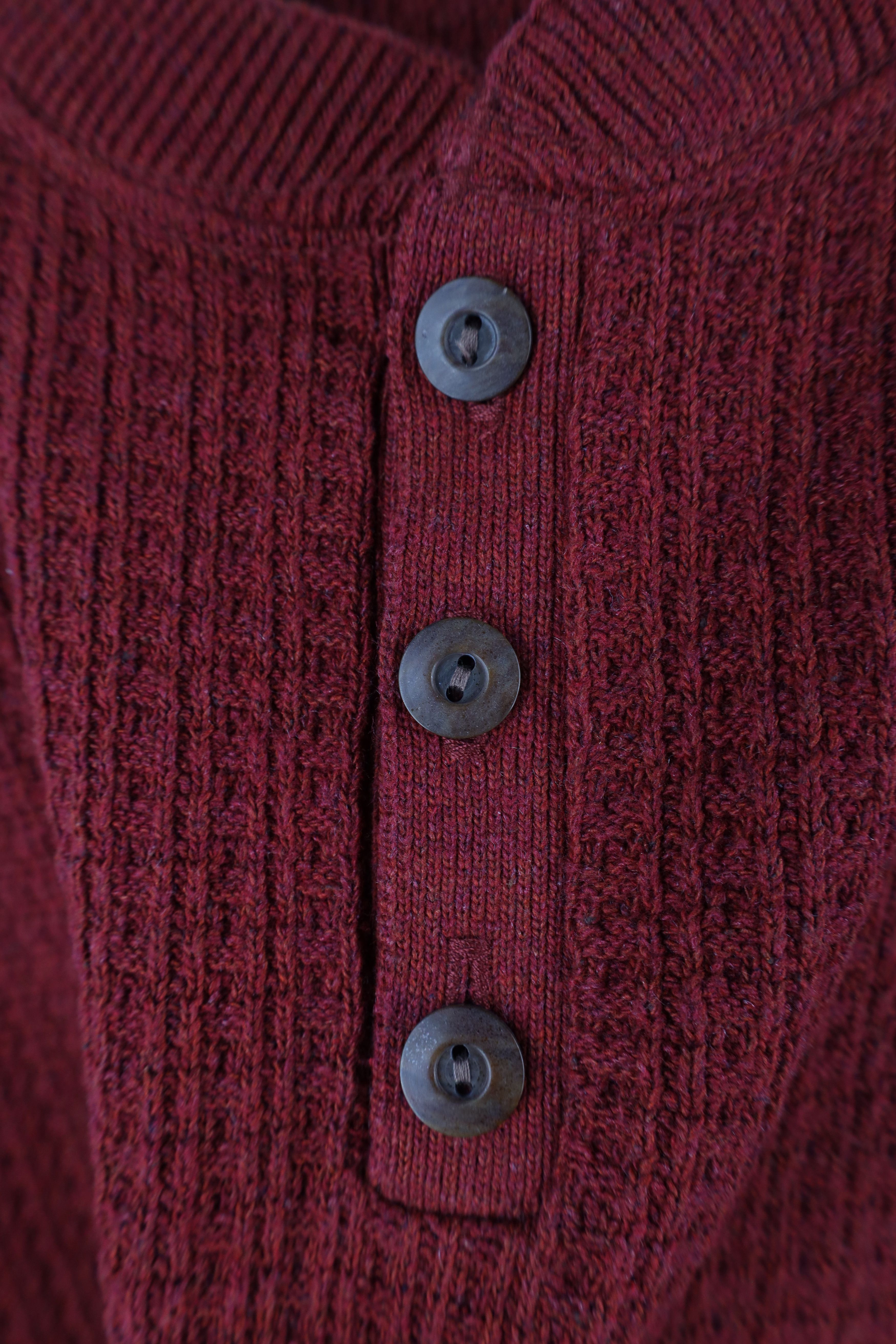 Vintage Vintage 90s Streetwear Blank Thermal Knit Henley Sweater Red Size US L / EU 52-54 / 3 - 7 Thumbnail