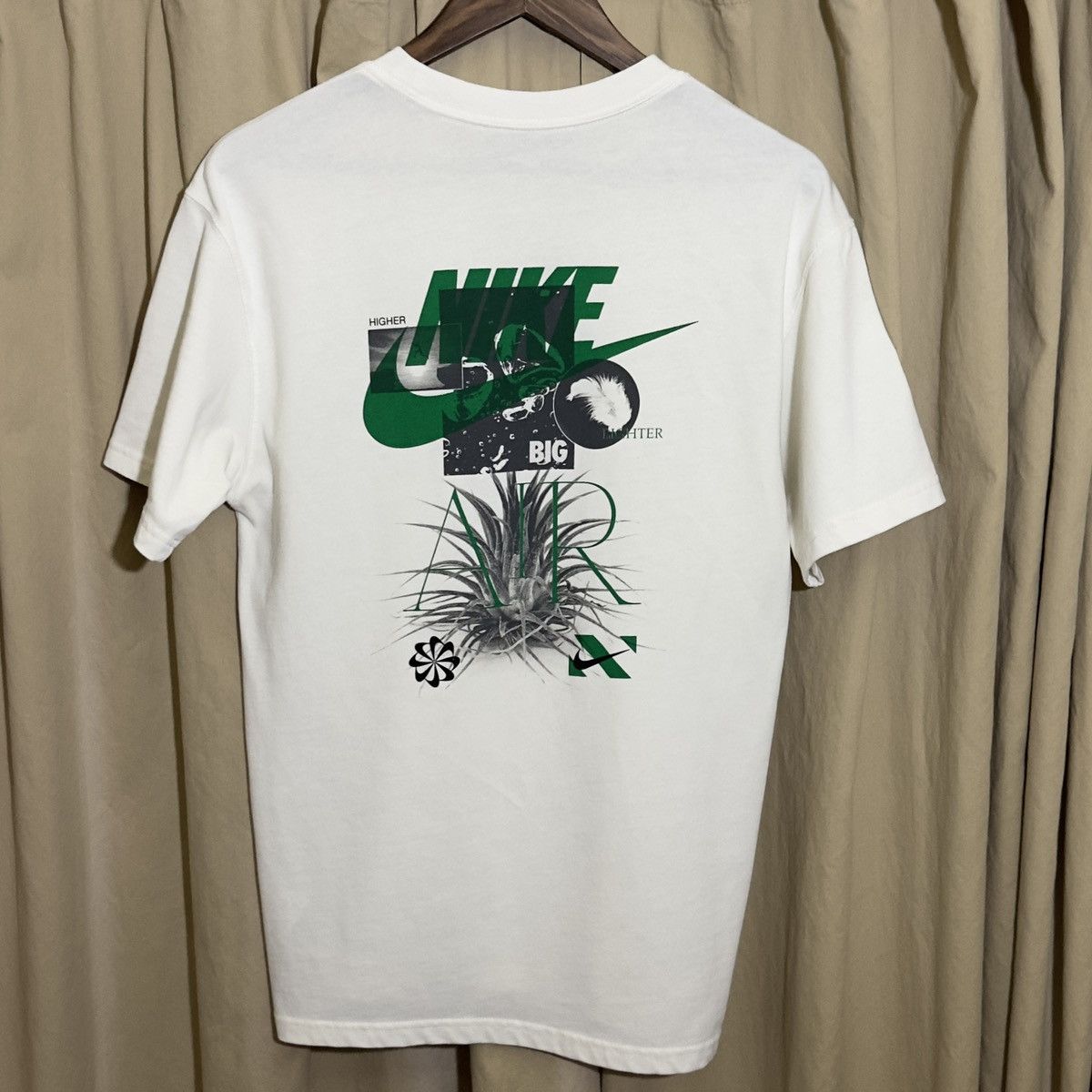 Nike Nike Sportswear Lucky Green OffWhite Inspired Tee DB6093-901 Size US XS / EU 42 / 0 - 3 Thumbnail
