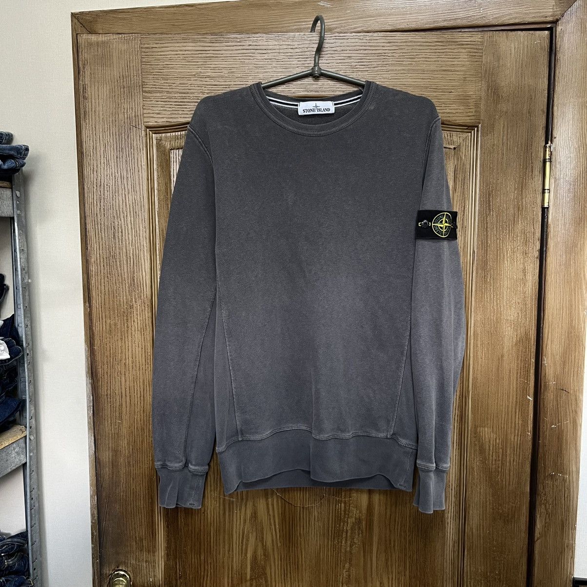 Stone Island Stone Island Sweatshirt Crewneck Grey Badge Logo Size US S / EU 44-46 / 1 - 1 Thumbnail