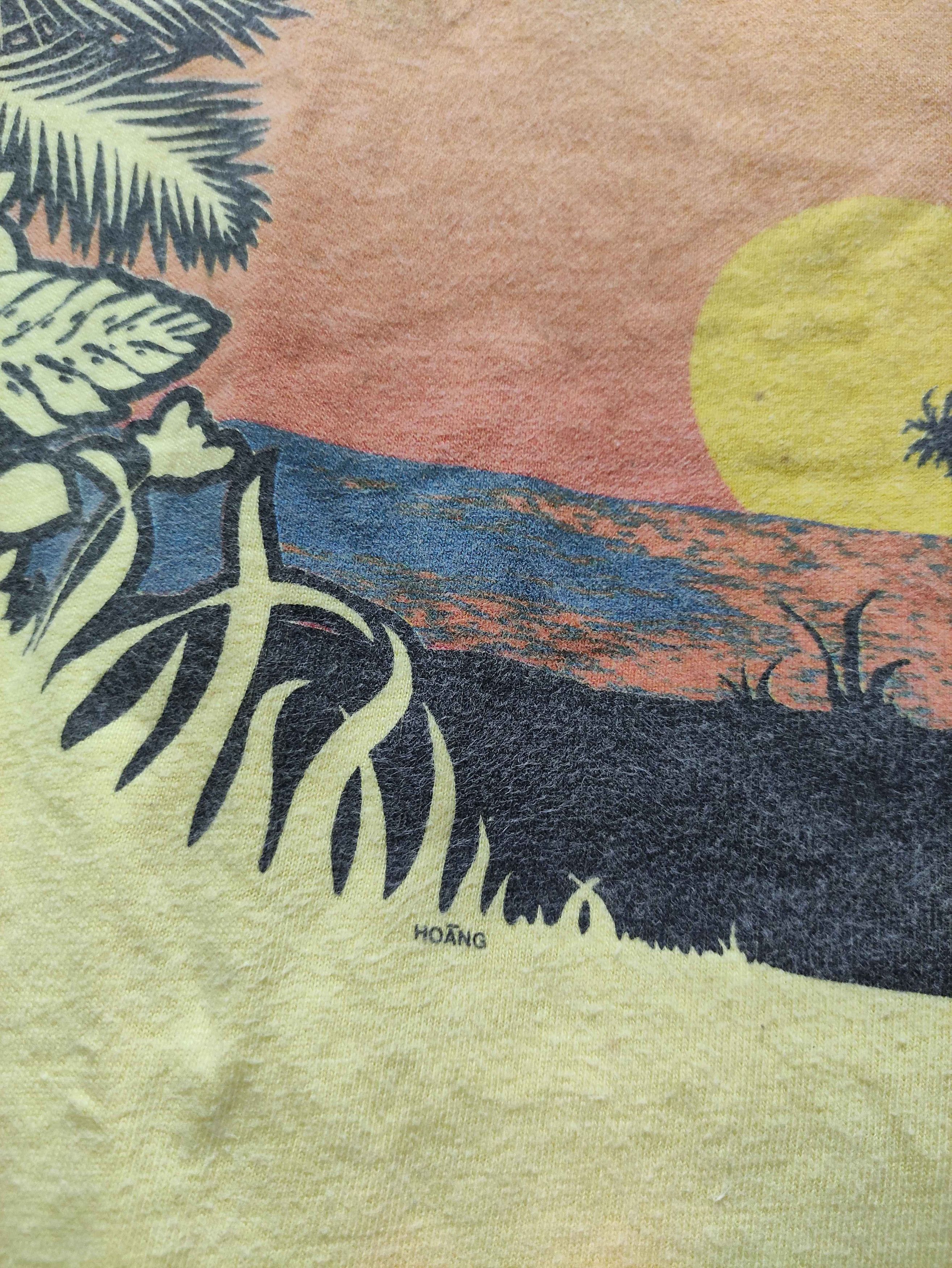 Vintage VINTAGE 80’S HAWAII SUNSET T-SHIRT Size US L / EU 52-54 / 3 - 6 Thumbnail