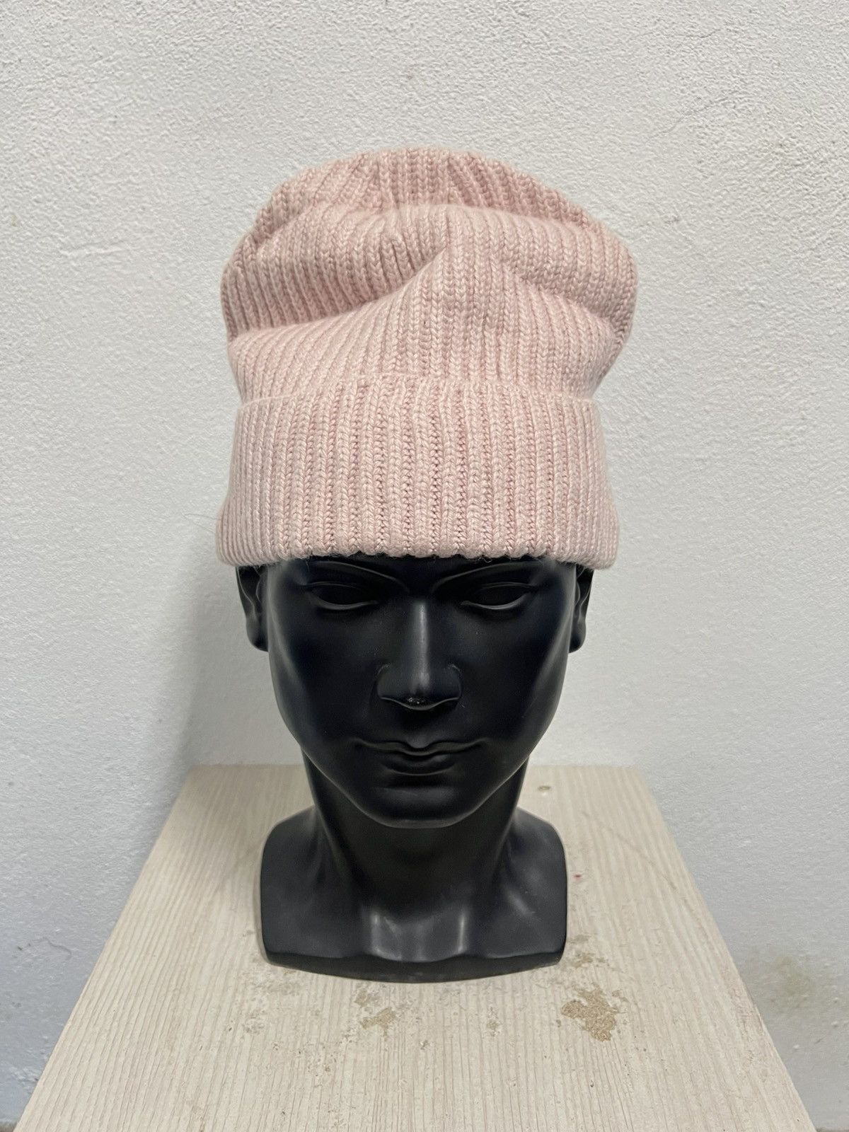 Vintage Vintage H&M Plain Beanie Hat Size ONE SIZE - 2 Thumbnail