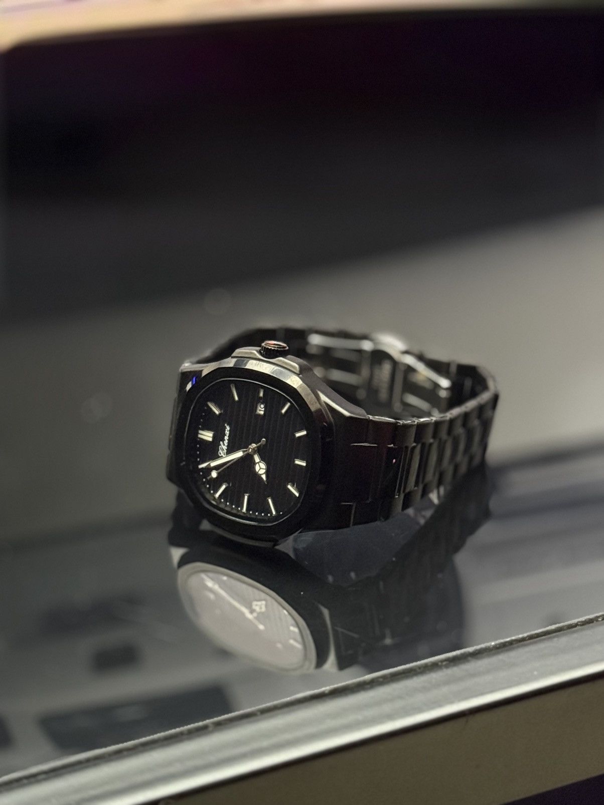Vintage The Black Venom | Luxuries Watch for Men Size ONE SIZE - 3 Thumbnail