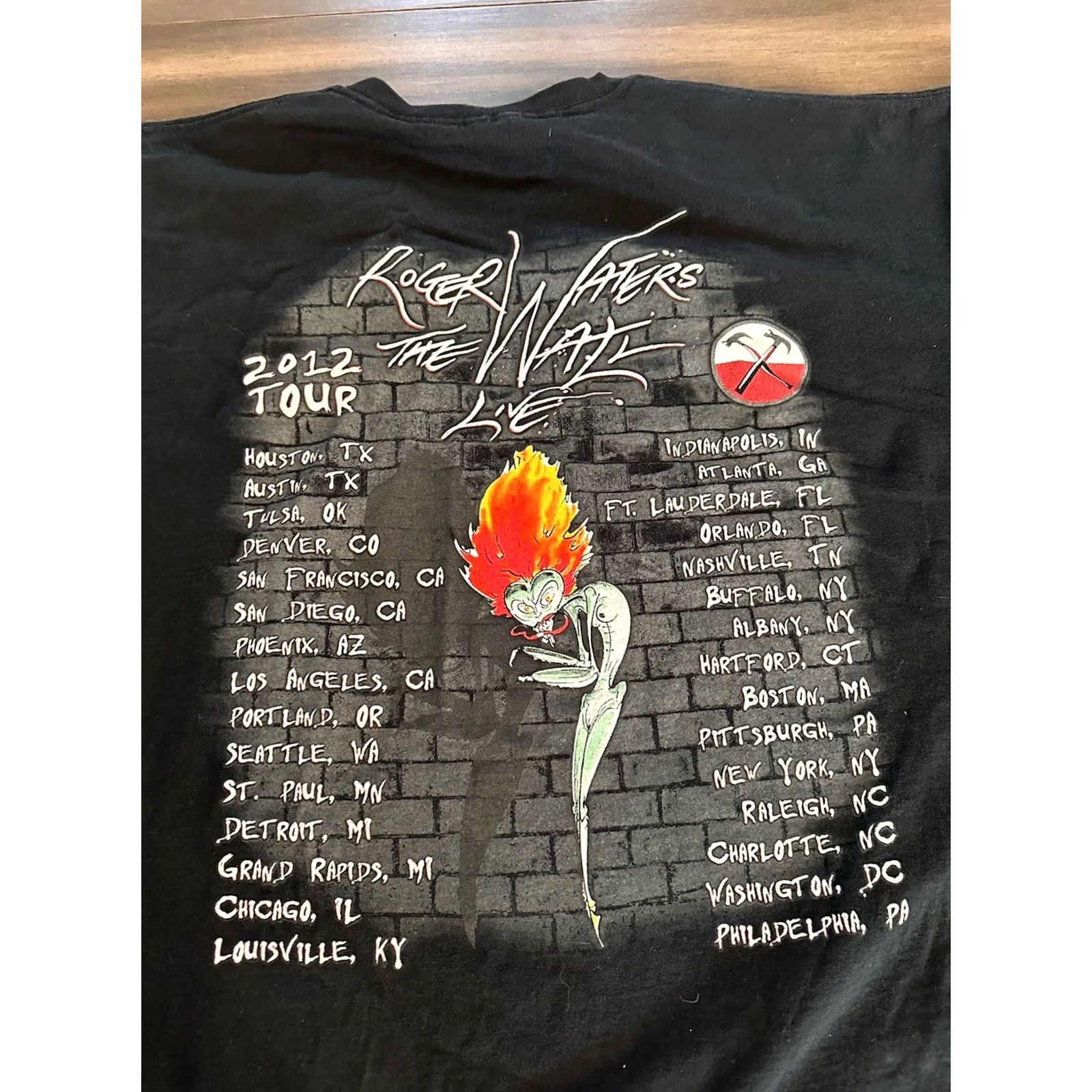 Fruit Of The Loom Pink Floyd Roger Waters The Wall 2012 Live Tour T-Shirt, 2XL, Black, Men, Modern Moon, Fruit of the Loom Size US XXL / EU 58 / 5 - 4 Thumbnail