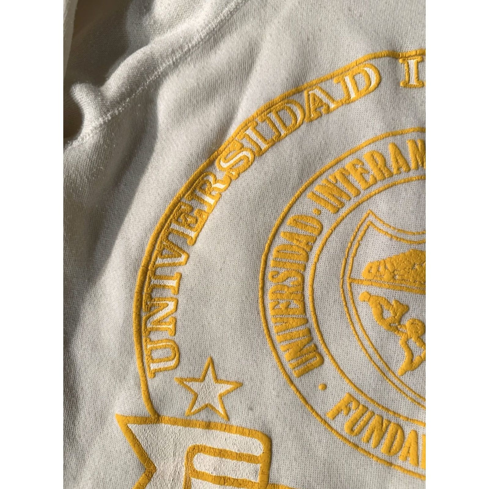Vintage VINTAGE University Of Puerto Rico Solid Crew Neck Sweater Sz Medium Men Crew Neck Size M White 80s 70s Gym & Training Sweater Size US M / EU 48-50 / 2 - 3 Thumbnail