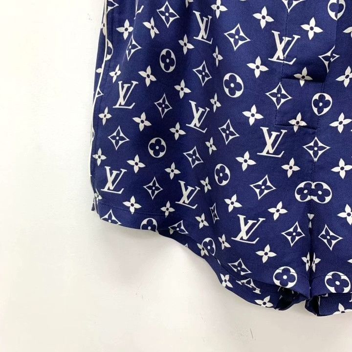 Louis Vuitton Louis Vuitton Blue Monogram Print Shorts Size US 36 / EU 52 - 4 Thumbnail
