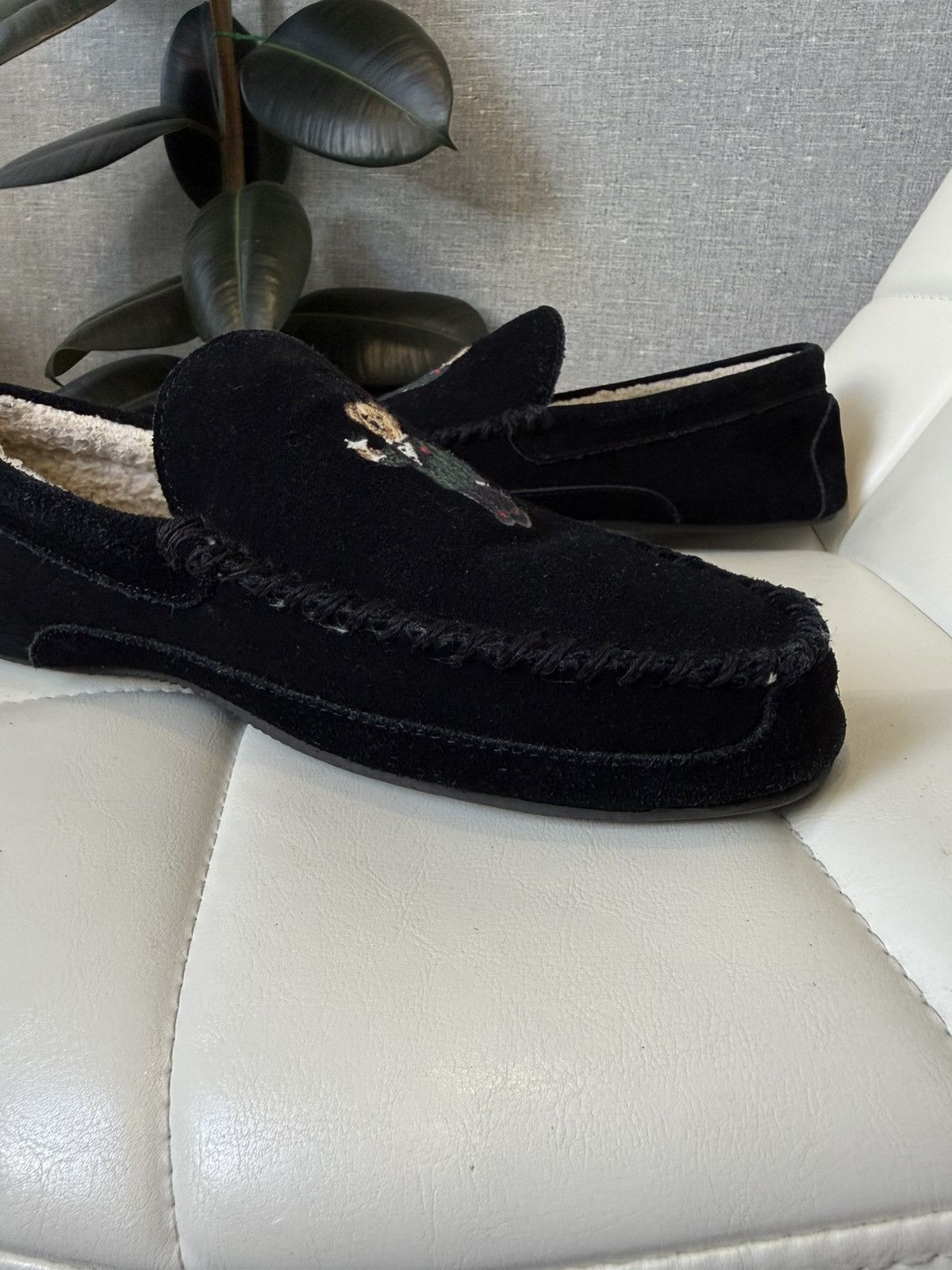 Polo Ralph Lauren Polo Bear Moccasin Slippers Mens Black Suede Shearling Shoes Size US 12 / EU 45 - 6 Thumbnail