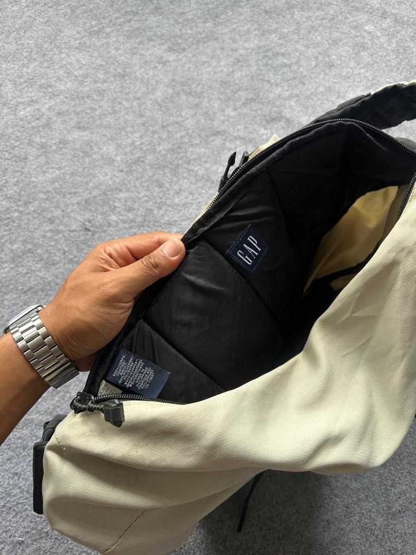 Gap VINTAGE Y2K GAP CROSSBODY BAG Size ONE SIZE - 3 Thumbnail