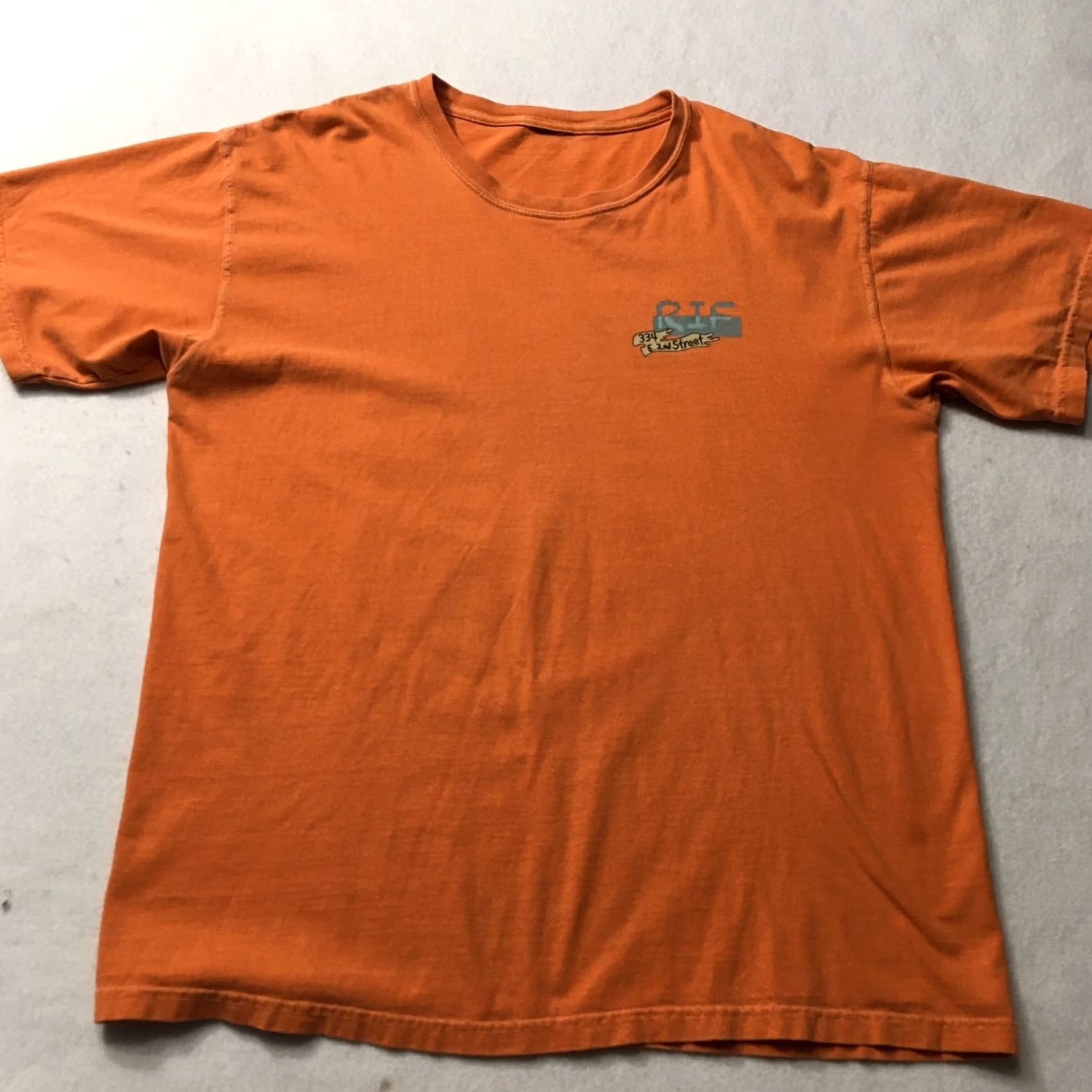 Fruit Of The Loom chug Shirt Orange Men’s Size large (LET THE GOOD TIMES ROLL!) Size US L / EU 52-54 / 3 - 7 Thumbnail