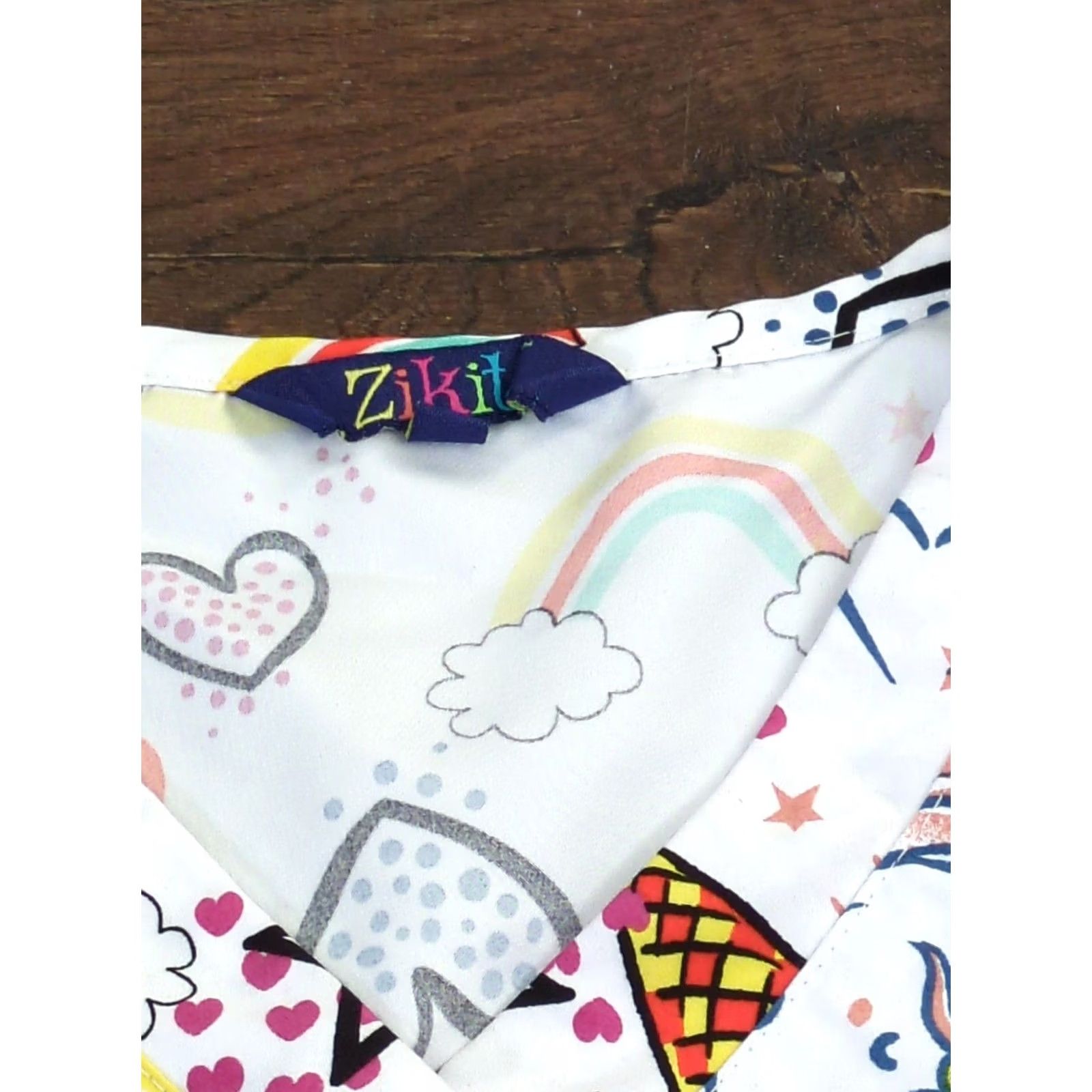 Rainbow Zikit Scrub Top Womens Size S Rainbow Unicorns Hearts Patterned Cotton Blend Multicolor Women Scrub Top Size S / US 4 / IT 40 - 4 Thumbnail