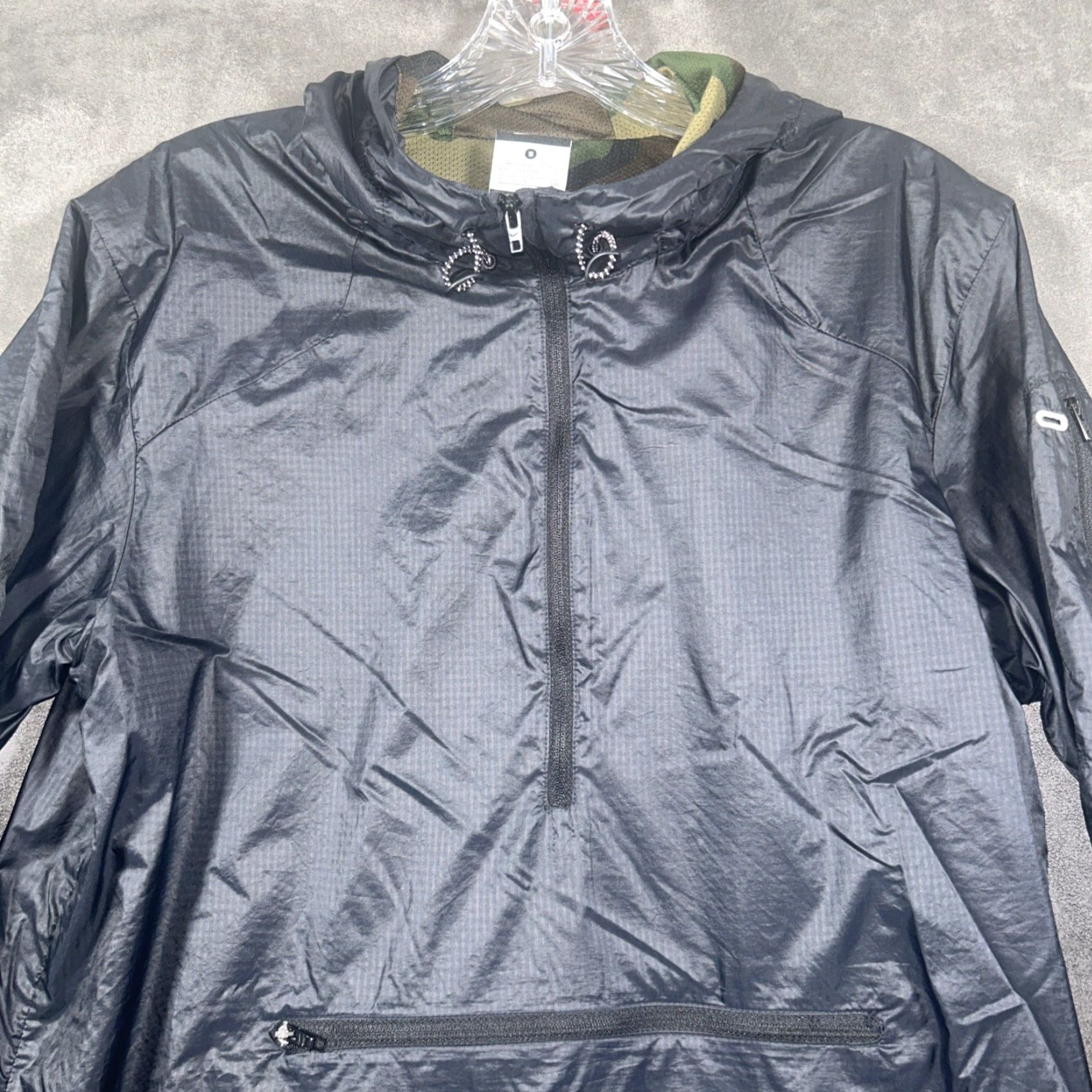 Nike Nike Windbreaker Jacket Mens Small 669928-010 Black 1/2 Zip Hooded Pockets Lightweight 100% Polyester Regular Size US S / EU 44-46 / 1 - 2 Thumbnail