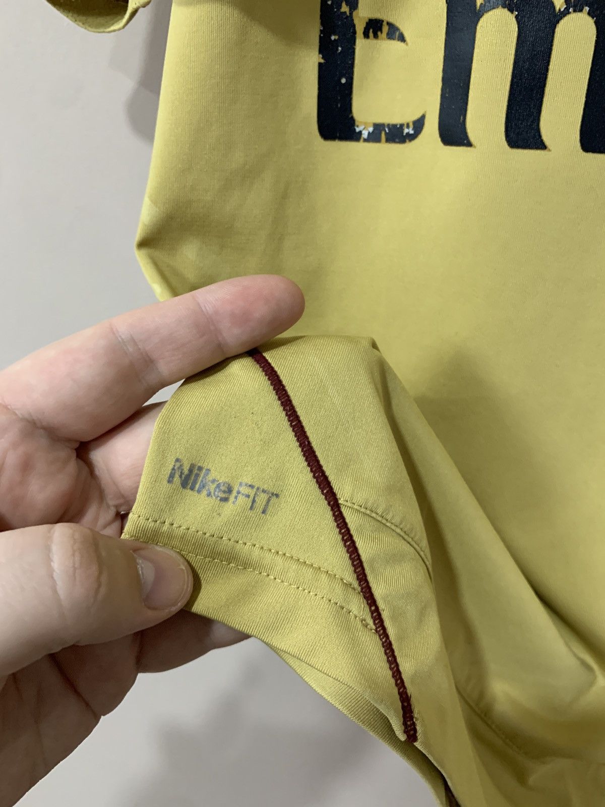 Nike Arsenal London Football Shirt Nike Soccer Jersey Gold Jersey Size US M / EU 48-50 / 2 - 8 Thumbnail