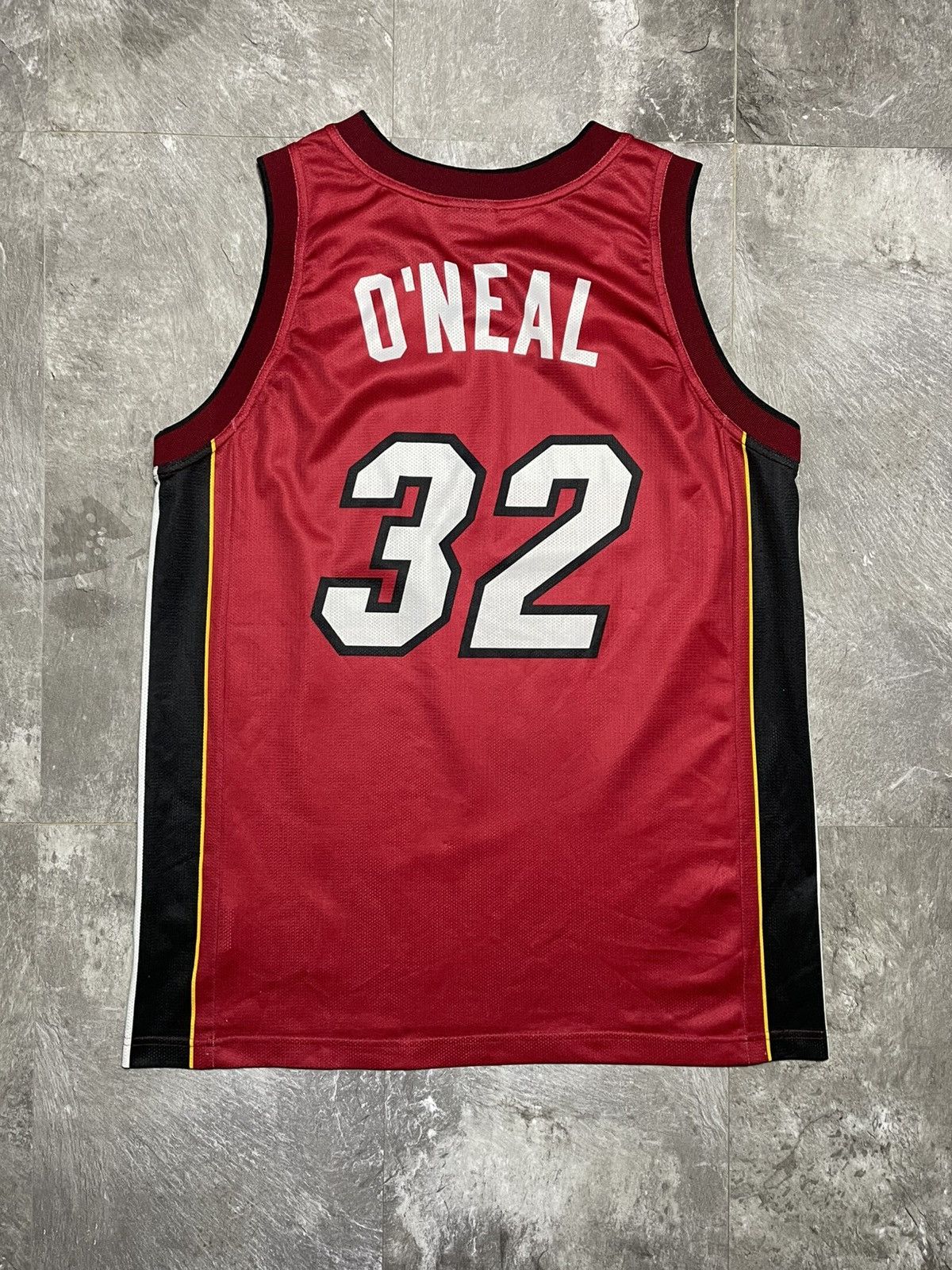 Champion Vintage Champion Miami Heat Shaquille O’Neal #32 Jersey 90s Size US XL / EU 56 / 4 - 6 Thumbnail
