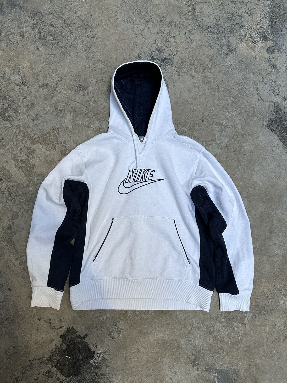 Nike vintage hoodie big logo loose fit