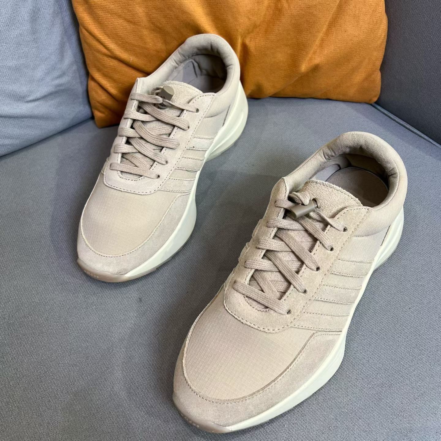 Fear of God Fear of God Retro Brown Lowtop Sneakers 10 Men Size US 10 / EU 43 - 1 Thumbnail