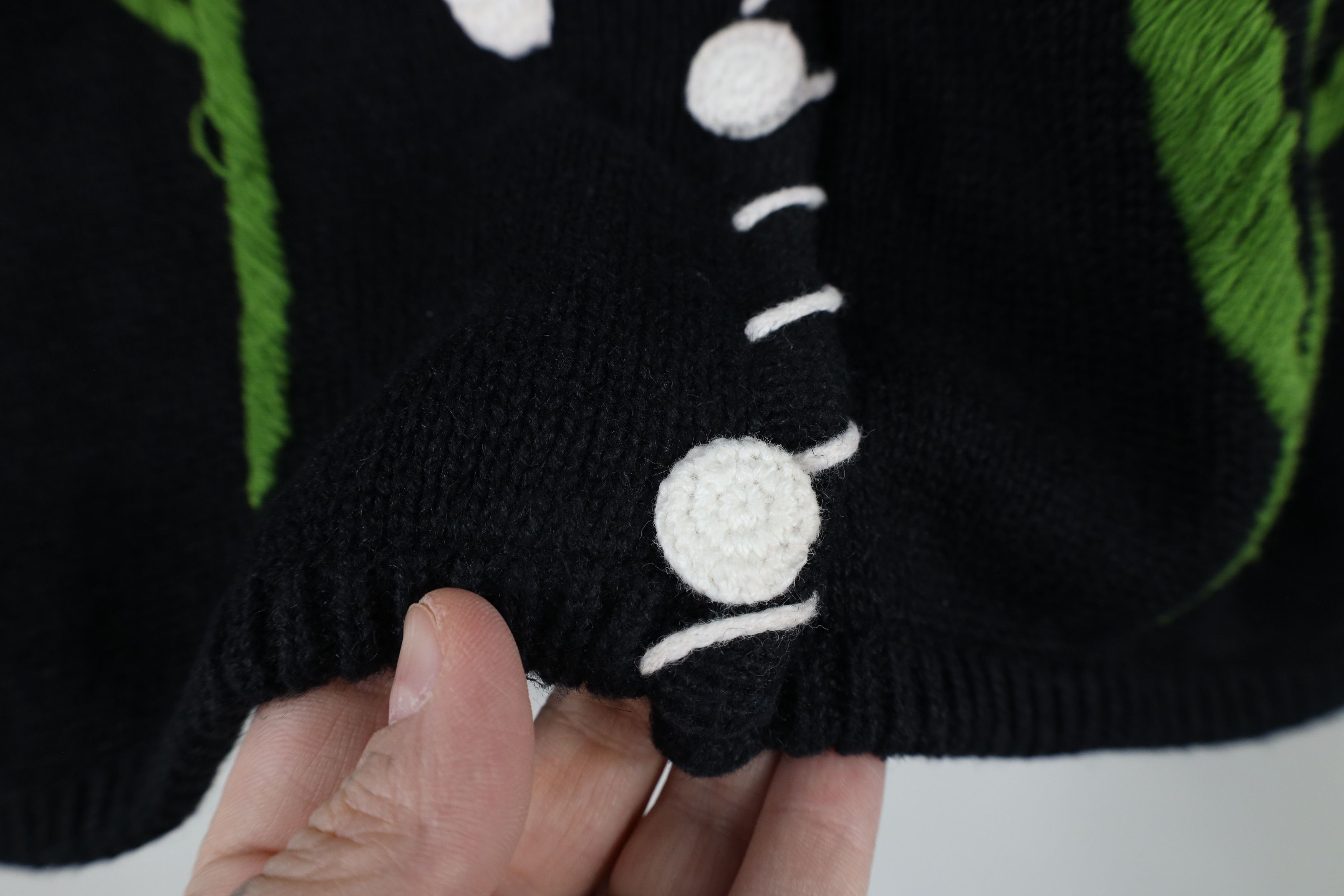 Vintage Vintage 90s Streetwear Bee Flower Cardigan Sweater Vest Size L / US 10 / IT 46 - 6 Thumbnail