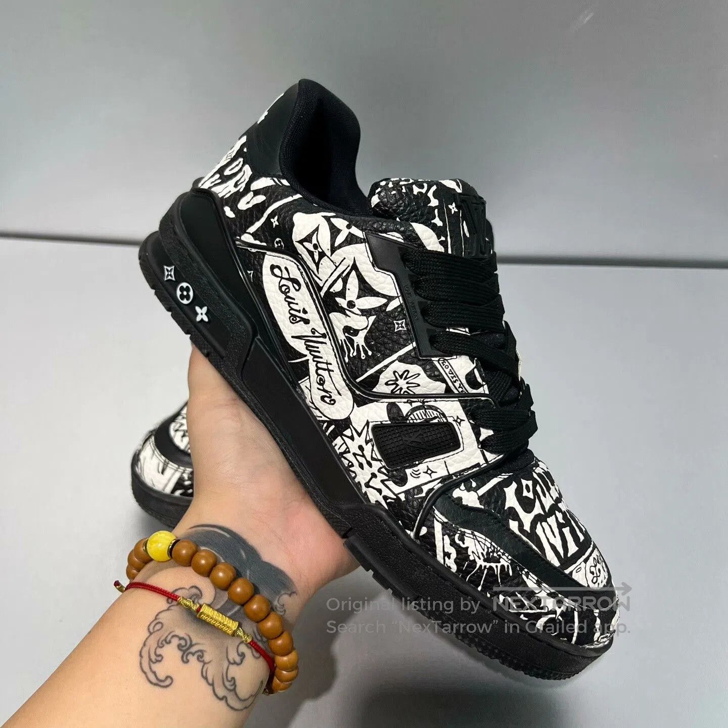 Louis Vuitton Louis Vuitton Trainer Black White Graffiti Sneakers. Size US 9 / EU 42 - 4 Thumbnail