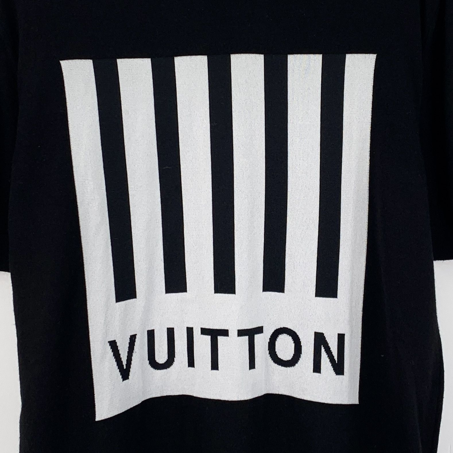 Louis Vuitton Louis Vuitton Barcode Earth Wool T-Shirt – Black (Size XS) Size US XS / EU 42 / 0 - 6 Thumbnail