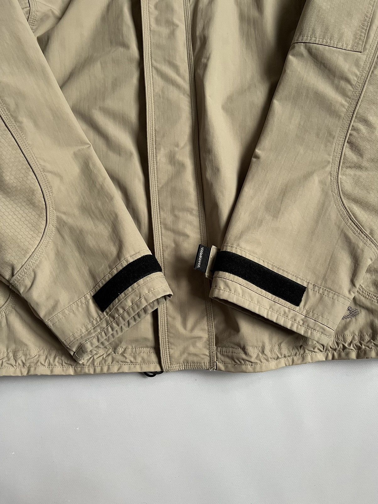 Oakley Vintage Oakley Men Beige WaterProof Jacket With Fleece Vest Size US L / EU 52-54 / 3 - 7 Thumbnail