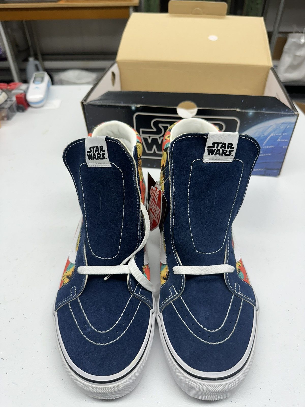 Star Wars × Vans Vans x Star Wars Yoda Aloha Sk8-Hi Reissue size 9.5 Size US 9.5 / EU 42-43 - 3 Thumbnail