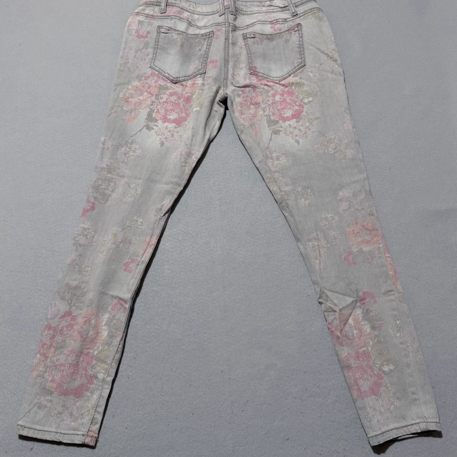 Mossimo Mossimo Jeans Women’s Gray Floral Denim Stretch Mid Rise Skinny Zip Fly - 13 Size 34" / US 12 / IT 48 - 2 Thumbnail