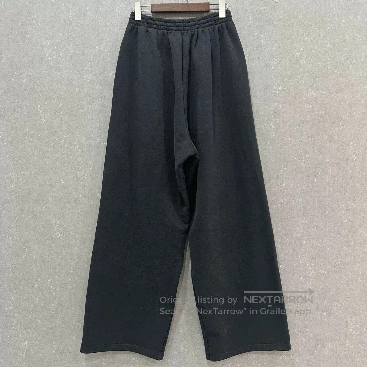 Balenciaga Balenciaga x Under Armour Embroidered Logo Wide-Leg Sweatpa Size 22" - 2 Thumbnail