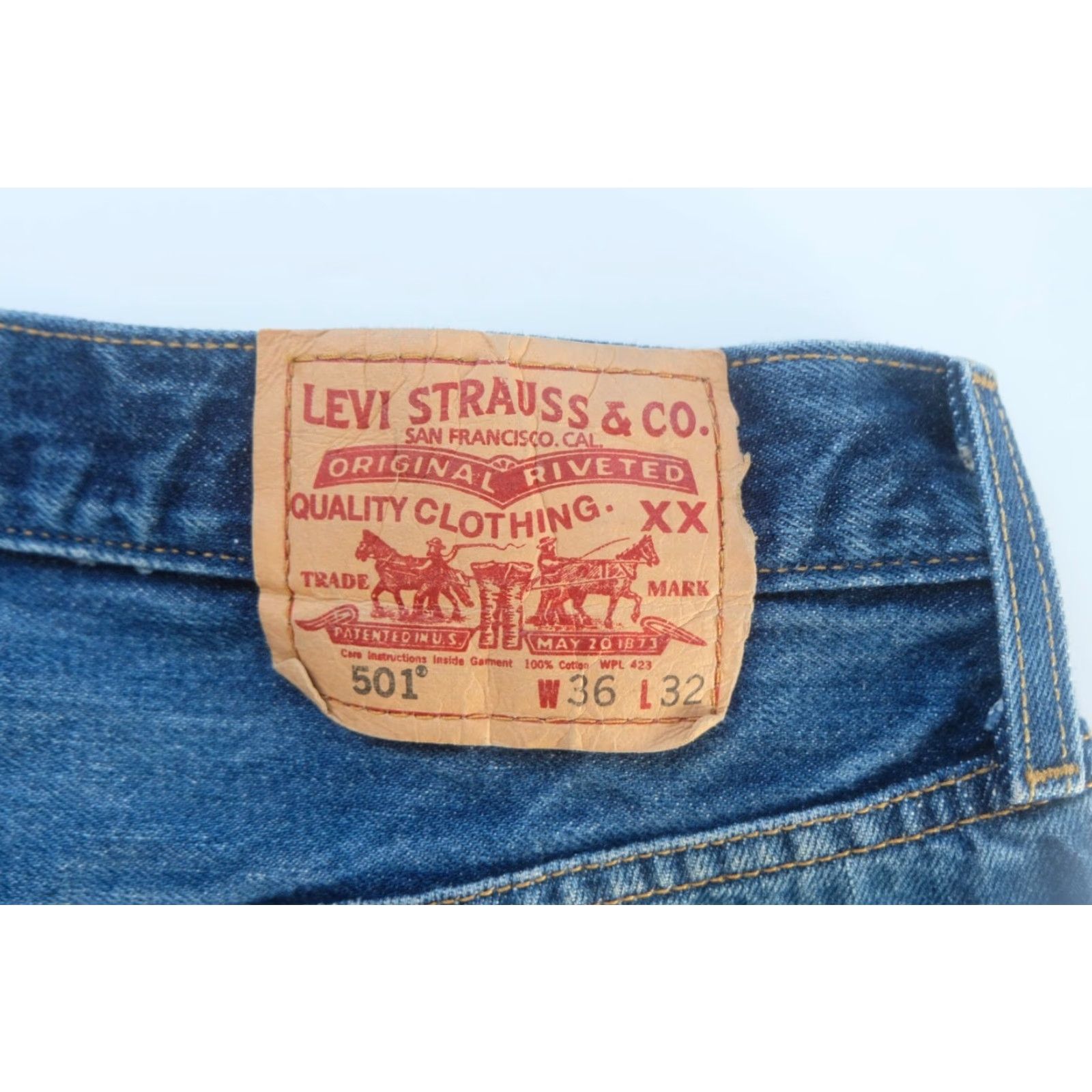 Denime VINTAGE Levis Strauss 501 Button Fly Jeans Denim Blue 2007 Mens SZ 36 x 32 Regular Straight 5-Pocket USA Y2K Jeans Size US 36 / EU 52 - 5 Thumbnail