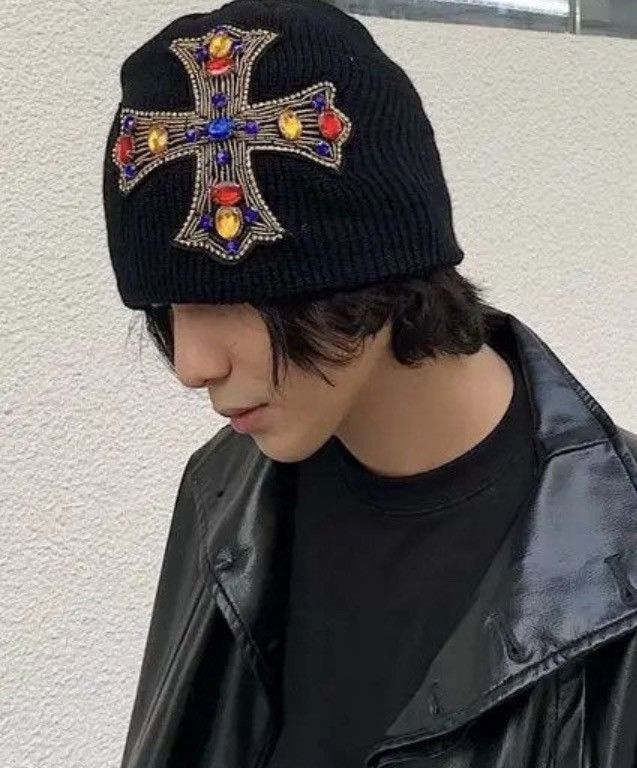 Outdoor retro huge rhinestone cross knitted beanie hat