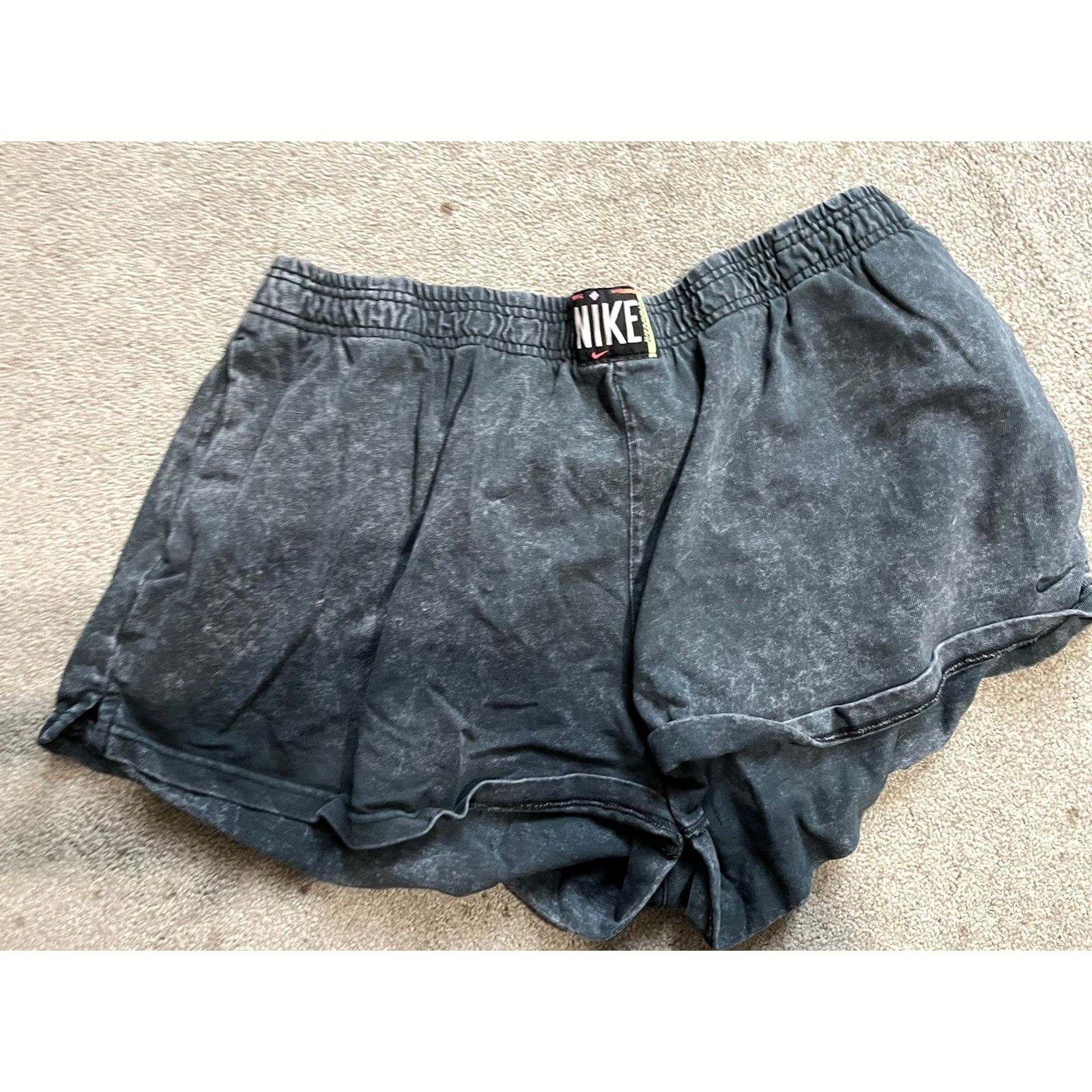 Nike Nike Washed Active Shorts Womens Plus Size 1X Black DH3033-675 Slit Pockets Elastic Waist Cotton Sport Short Size 40" / US 18 - 2 Thumbnail