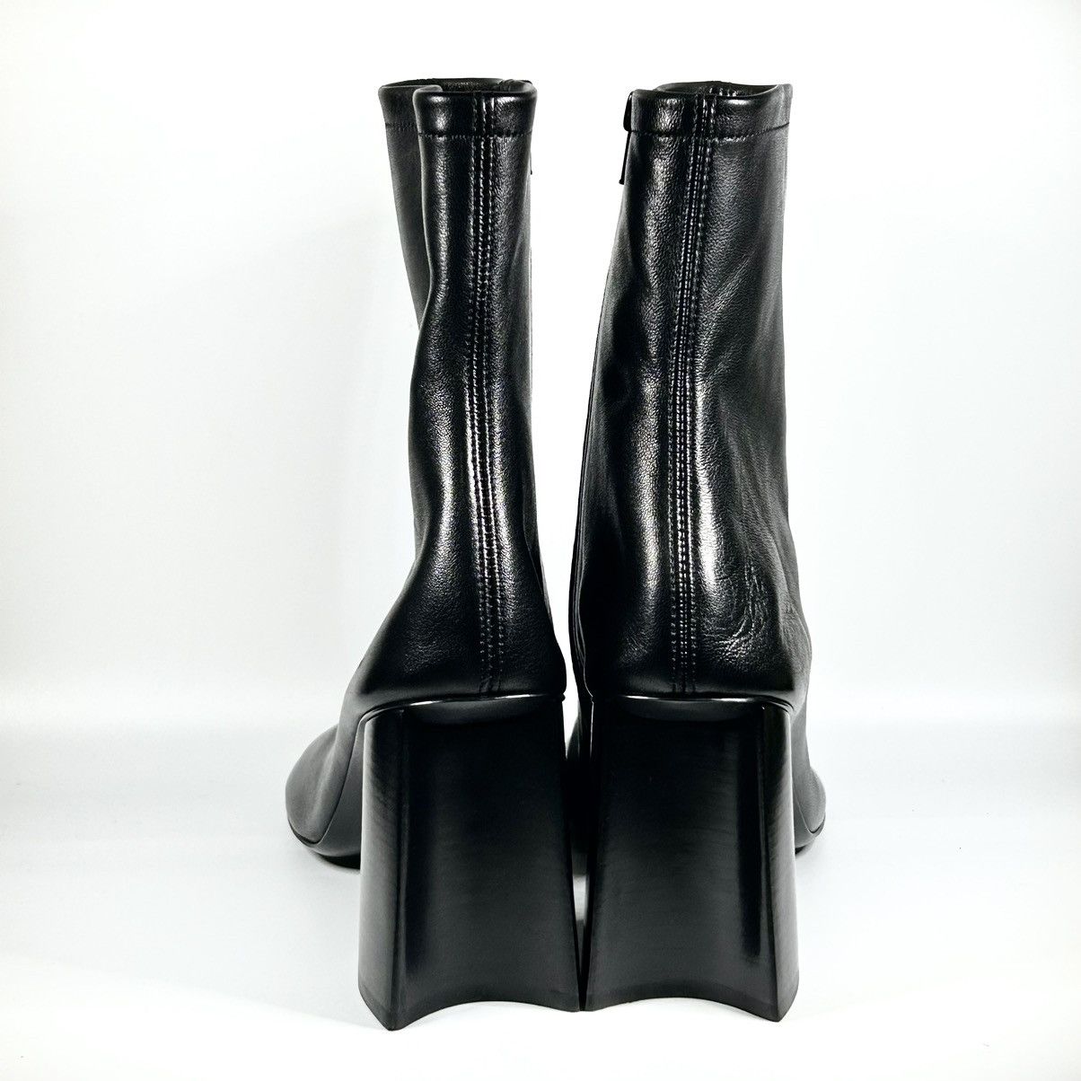 Balenciaga New Balenciaga Black Leather Glove Booties Size 38.5EU/8.5US Size US 8.5 / IT 38.5 - 3 Thumbnail