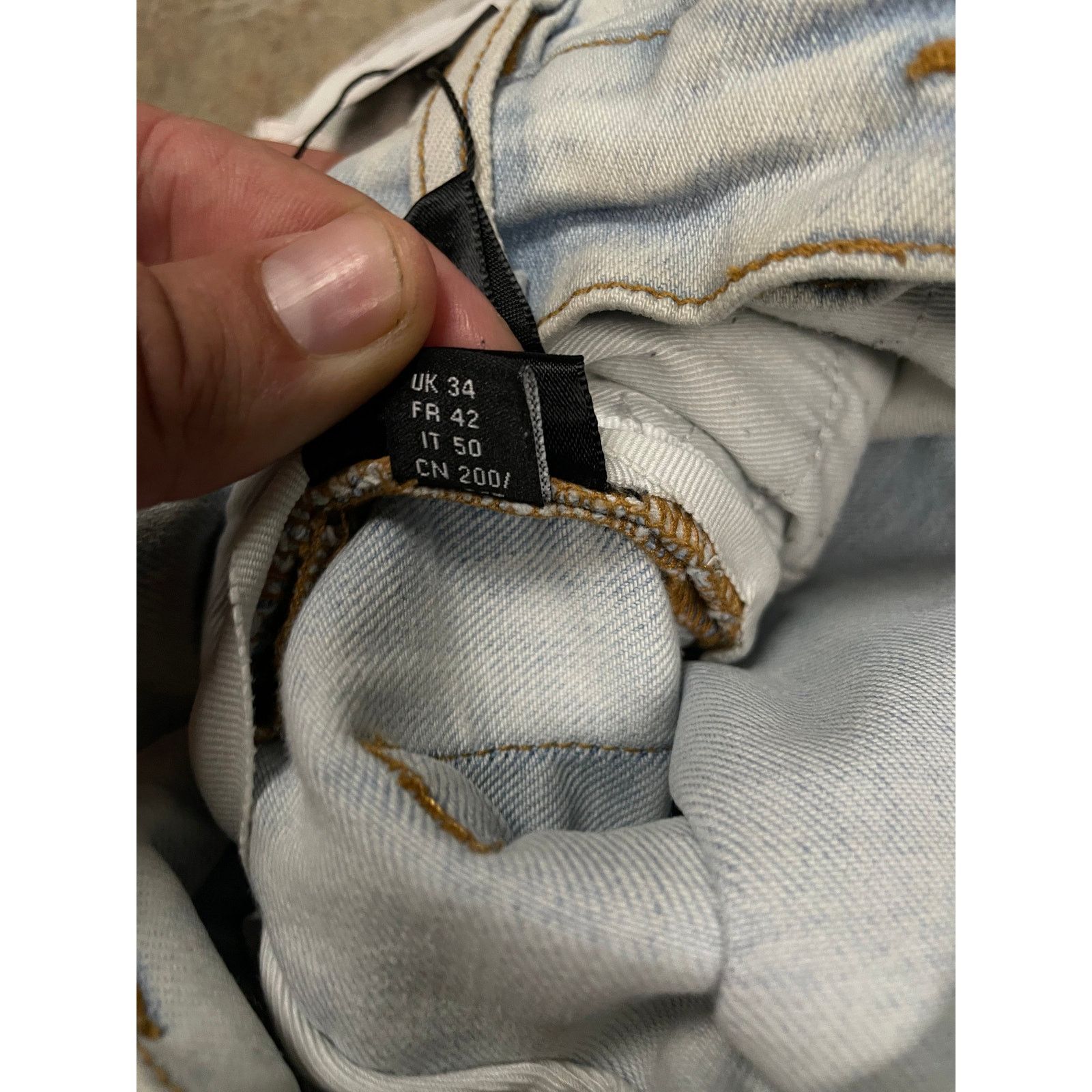 Amiri Amiri Chemist Jeans Light Wash White Stars 34 Used Size US 34 / EU 50 - 7 Thumbnail